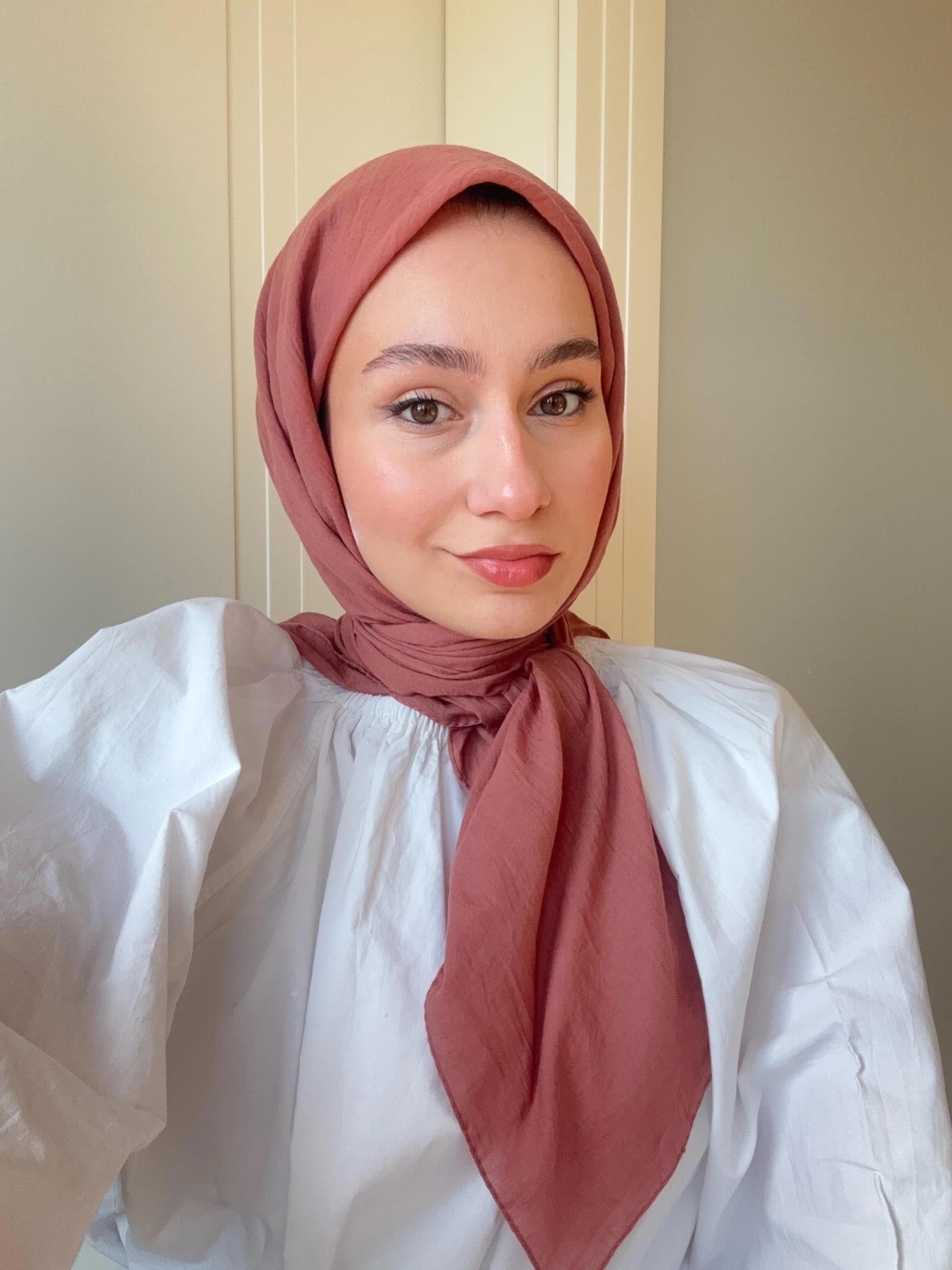Lora Pamuk Eşarp