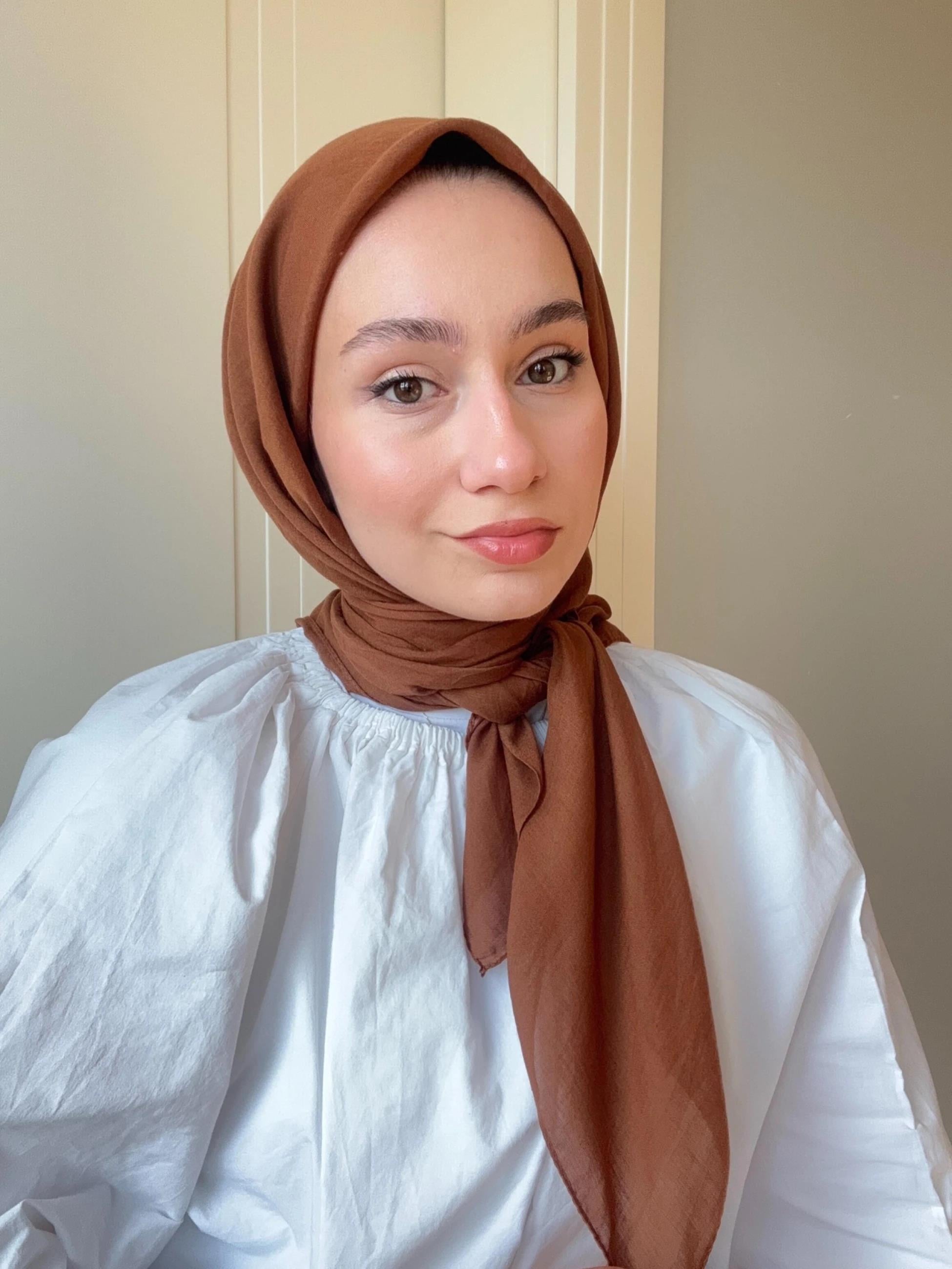 Lora Pamuk Eşarp