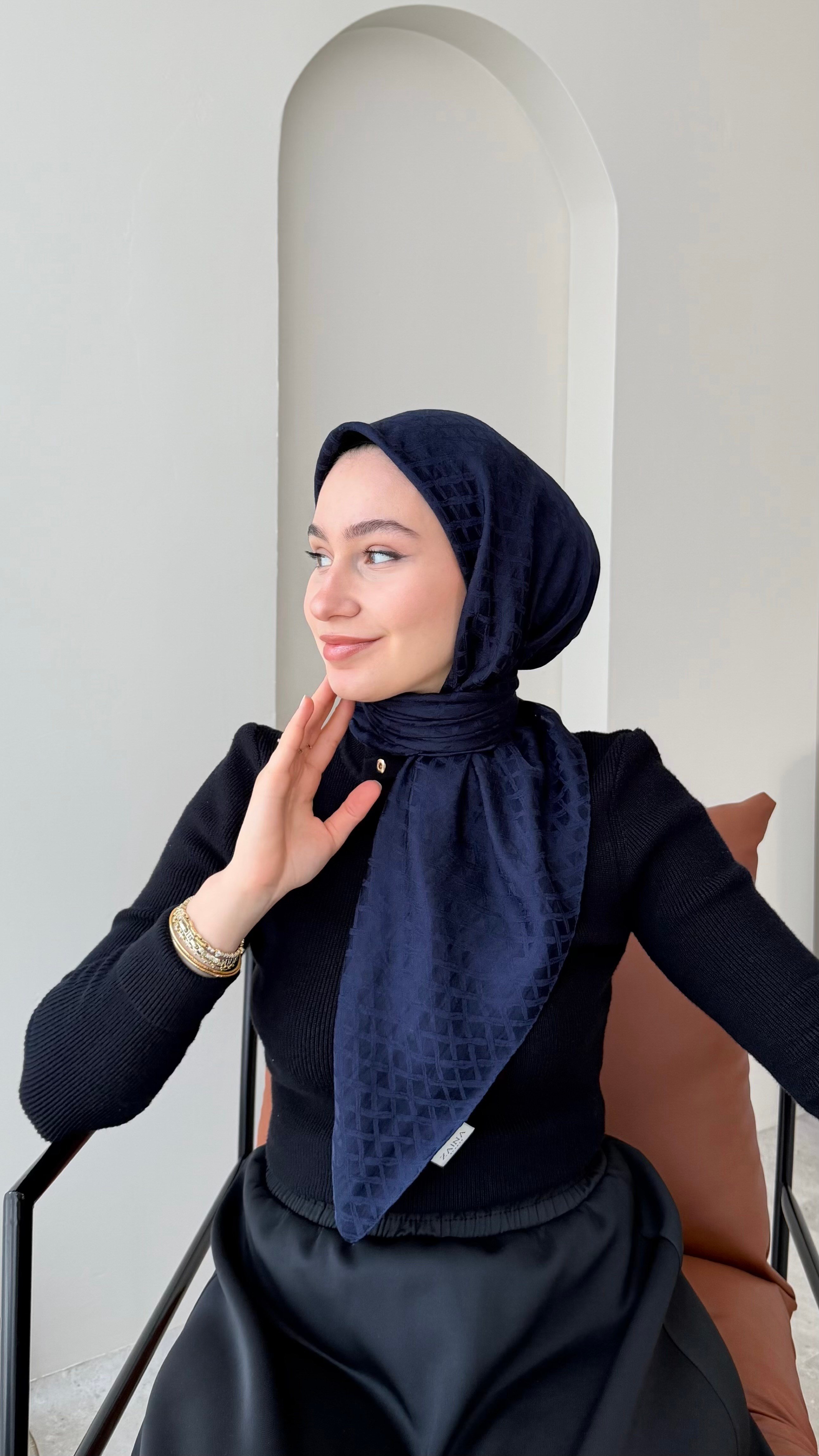Parla Pamuk Jakar Eşarp - Lacivert
