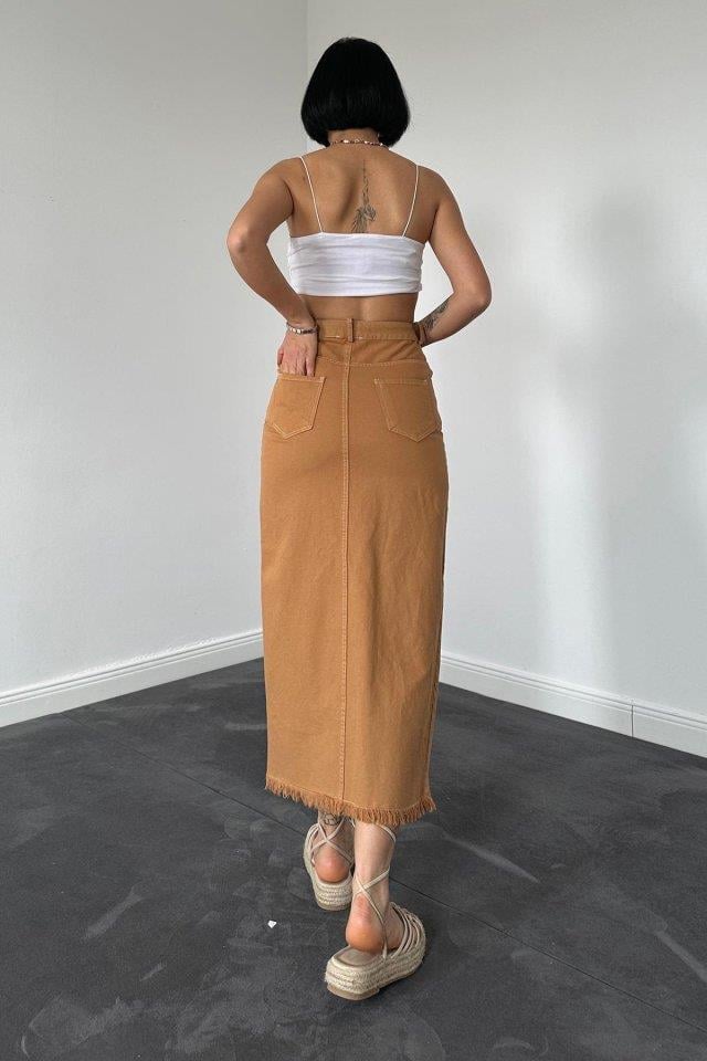 Camel Gabardin Boyamalı Püsküllü Etek