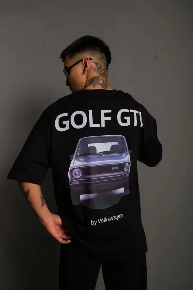 Erkek Oversize Baskılı Tişört – Golf GTI Retro Araba Desenli, Ön - Arka Dijital Baskı, Sokak Modası Stil - Siyah