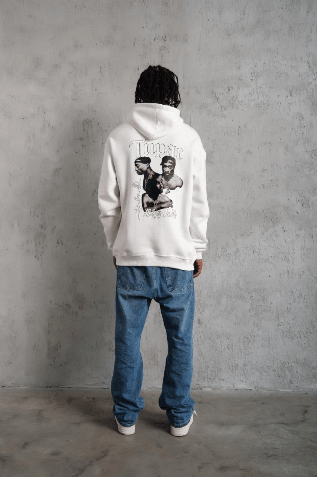 Erkek Oversize Üç İplik Kapüşonlu Sweat – Kol Ve Etek Ribana Detaylı, Ön Ve Sırt Baskılı, Kanguru Cepli Rahat Kalıp Model - Beyaz