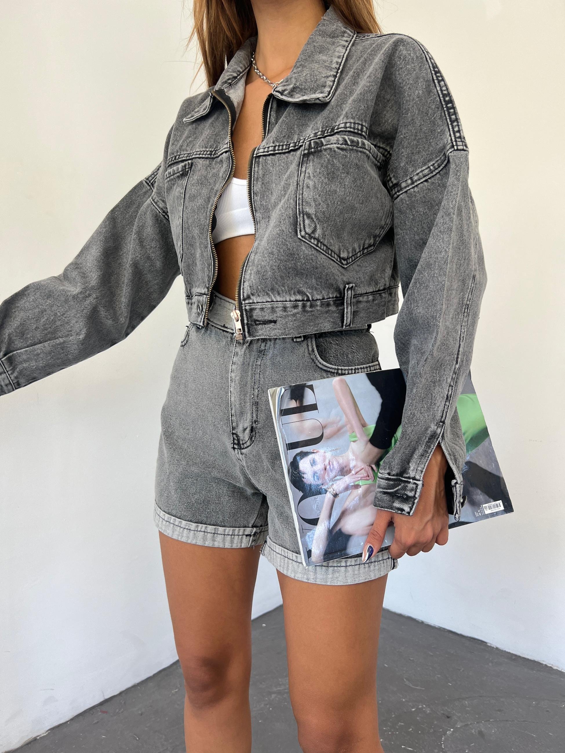 Fermuarlı Çift Cepli Denim Ceket