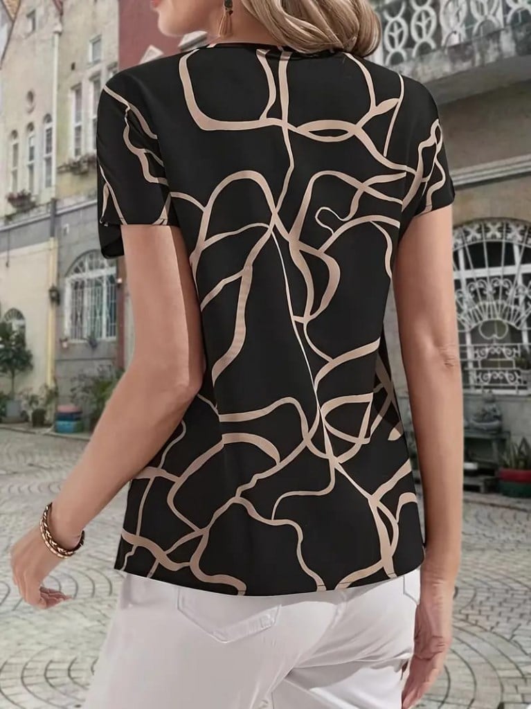 Kadın Kısa Kollu Bisiklet Yaka Süprem Desenli Bluz