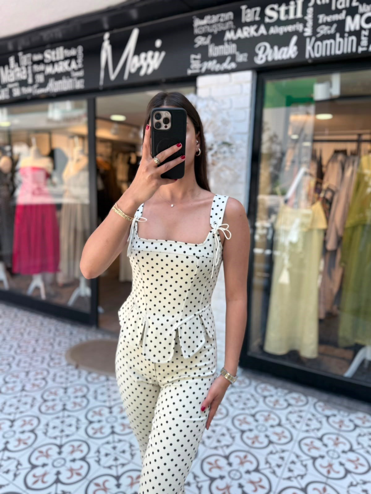 Ekru Siyah Puantiyeli Büstiyer Pantolon İkili Takım