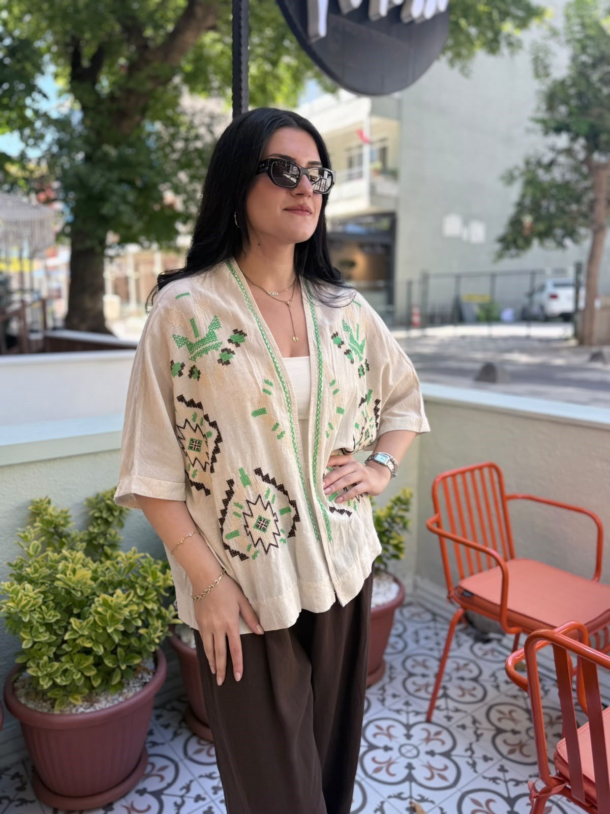 Etnik Nakışlı Bej Kimono
