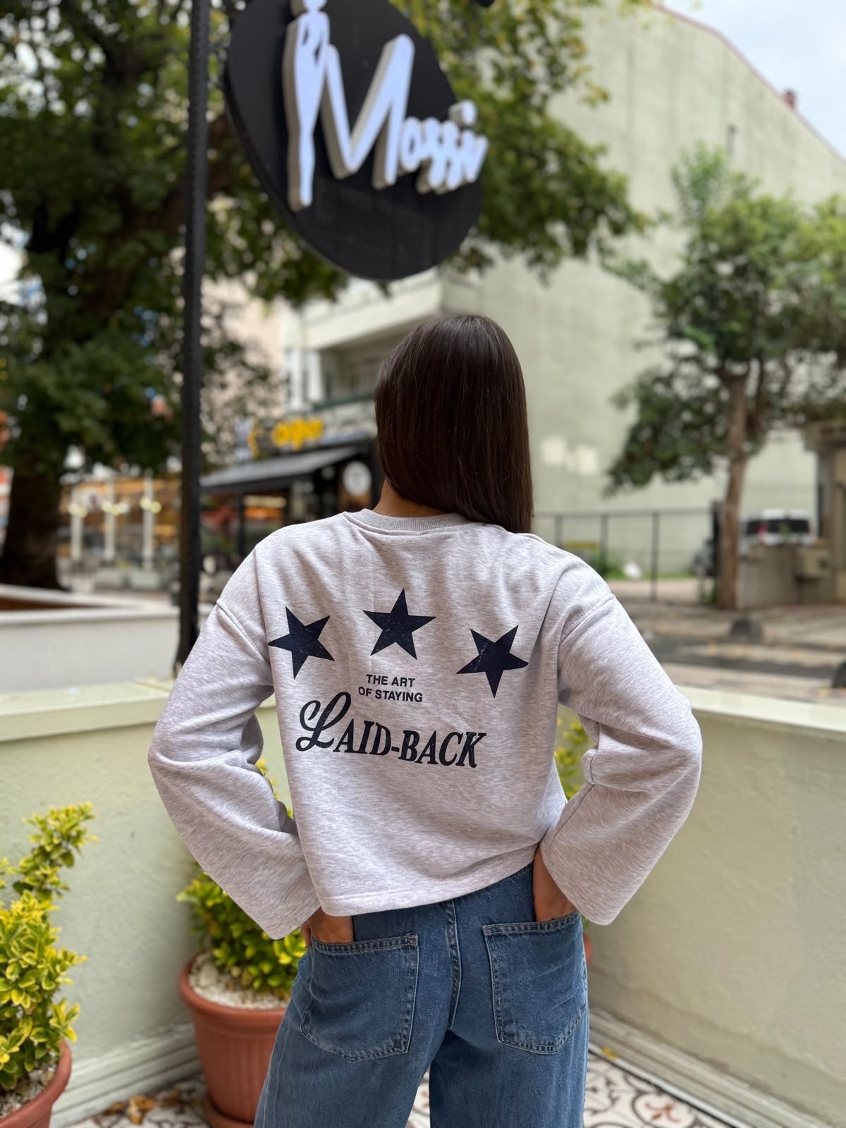 Yıldız ve Slogan Baskılı Gri Sweatshirt