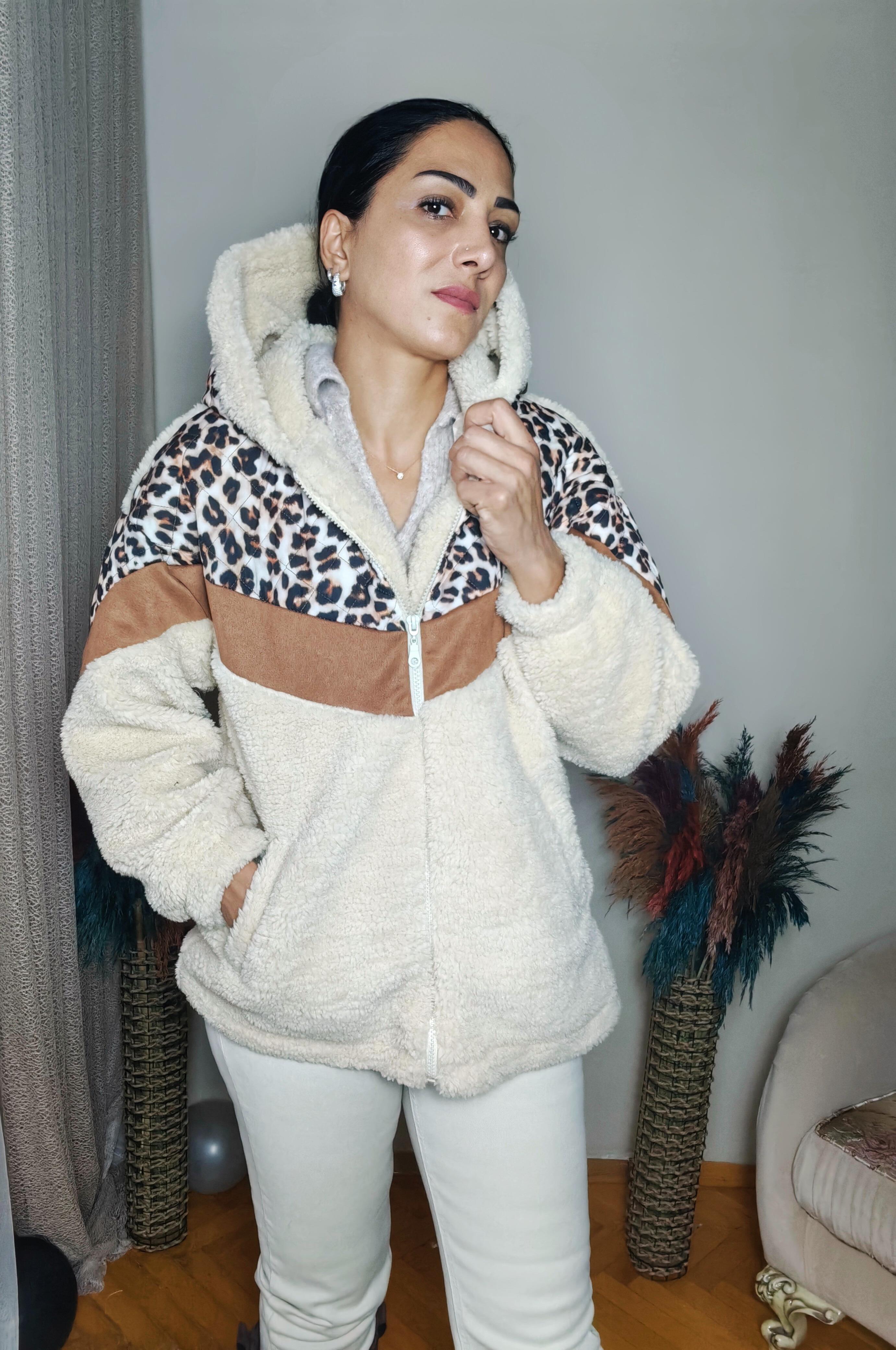 Leopar Detaylı Mont