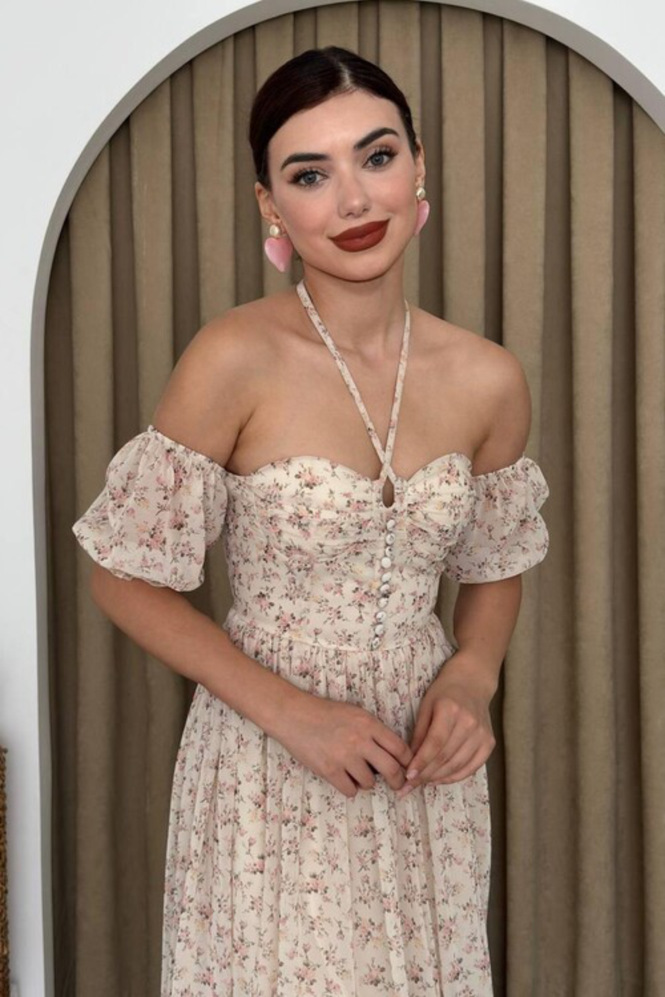 Gloplu Prenses Model Elbise
