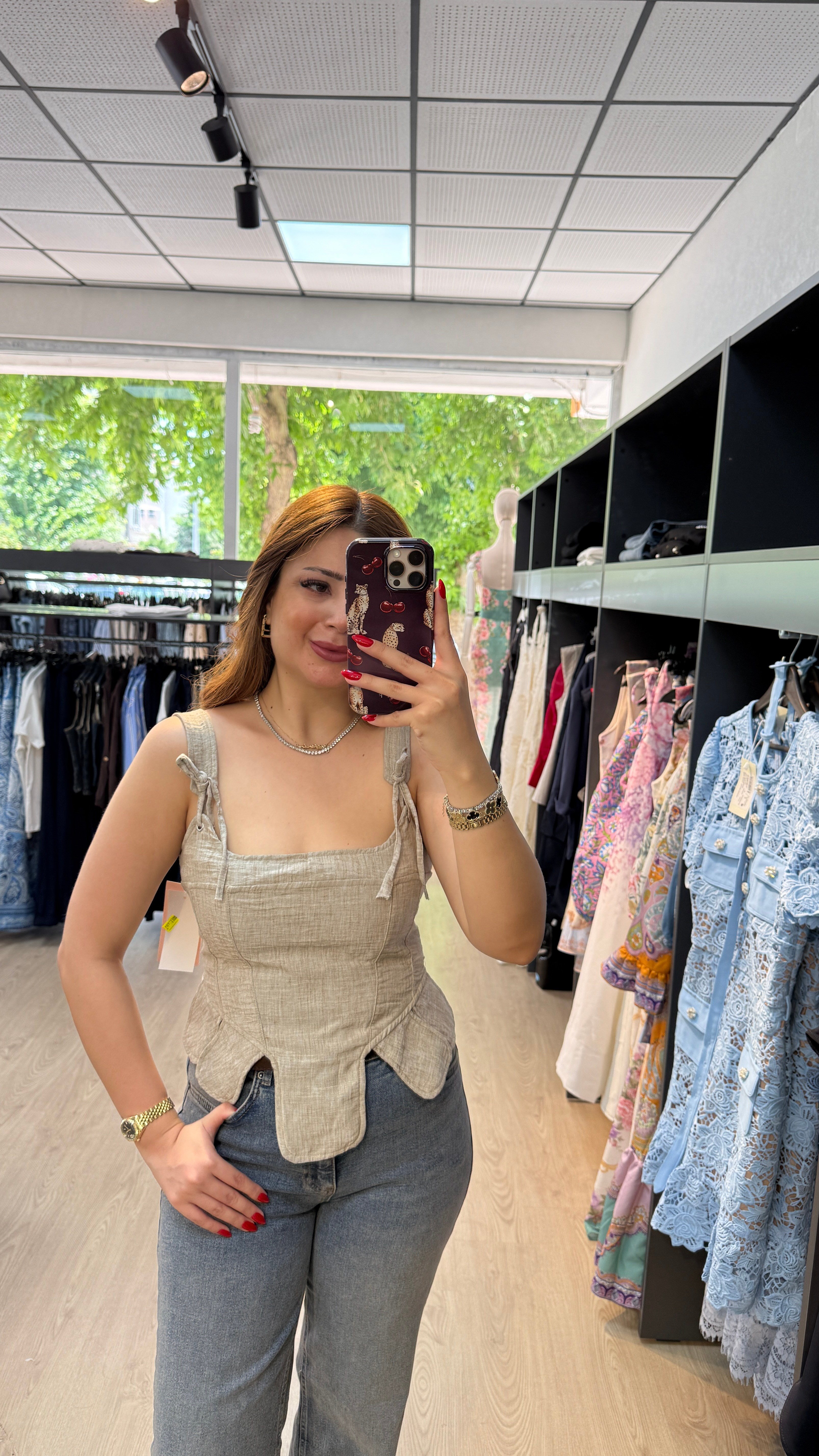 Askılı İp Detaylı Bluz