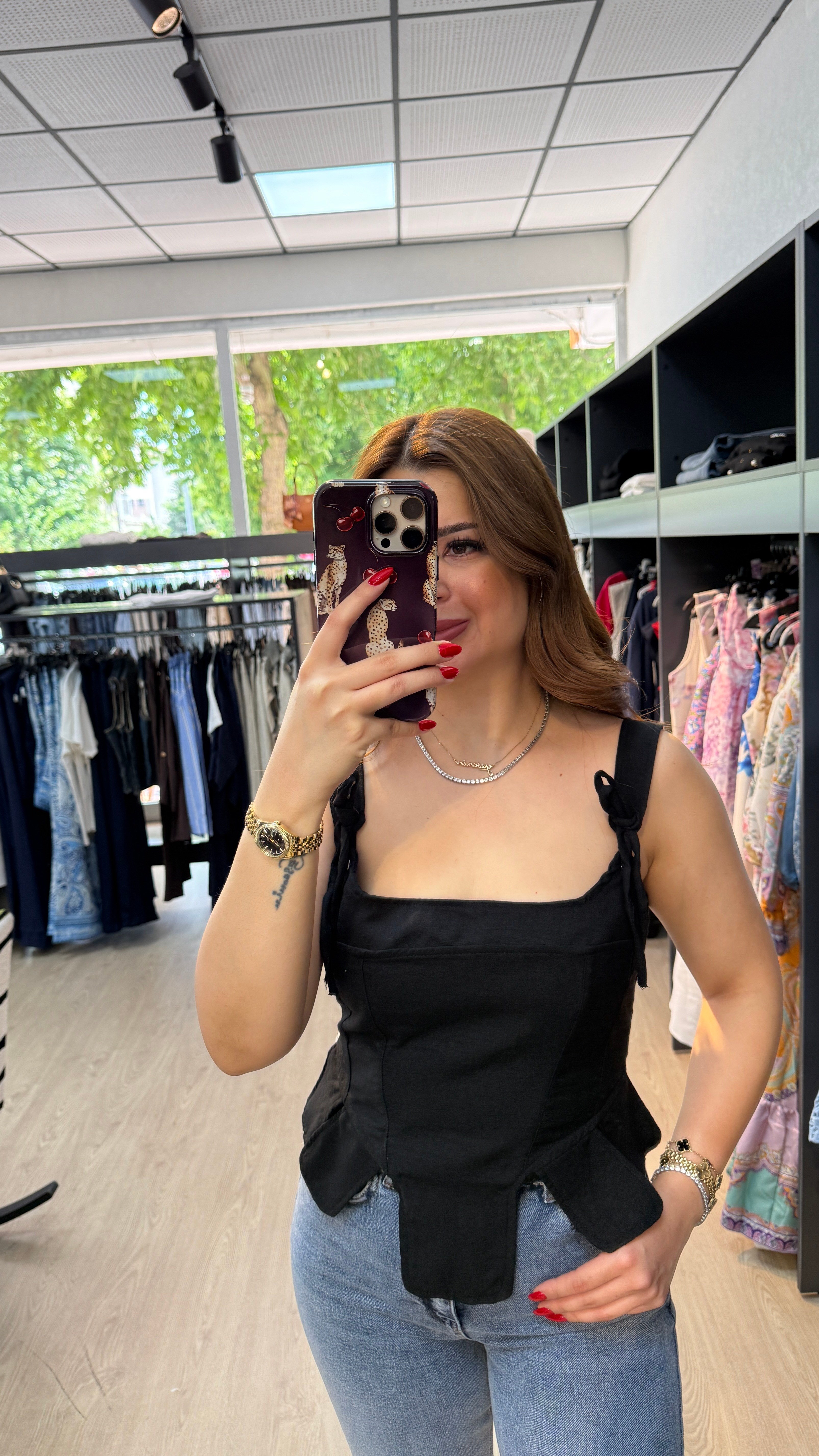 Askılı İp Detaylı Bluz