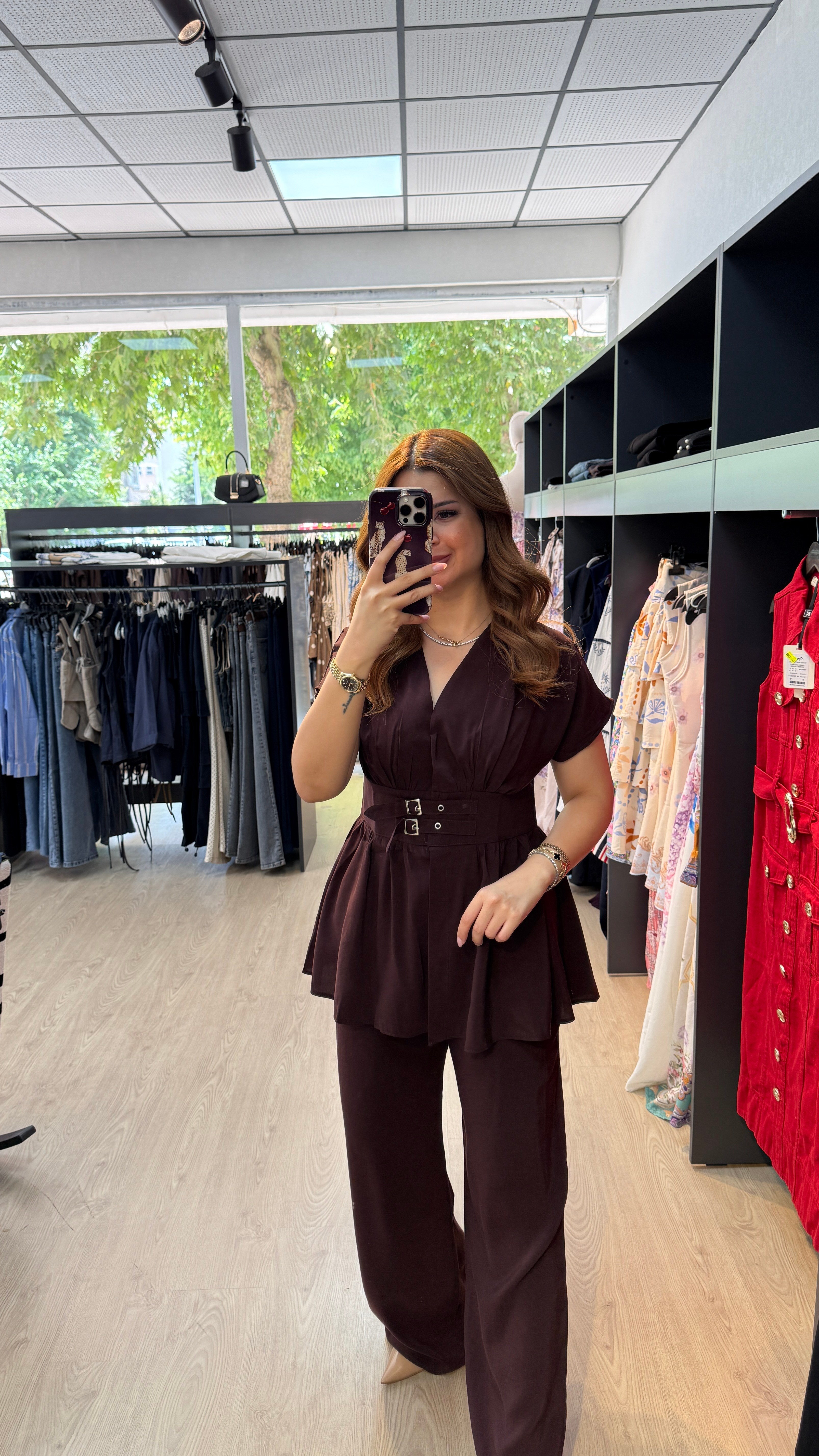 Beli Kendinden Kemerli Kahverengi Takım