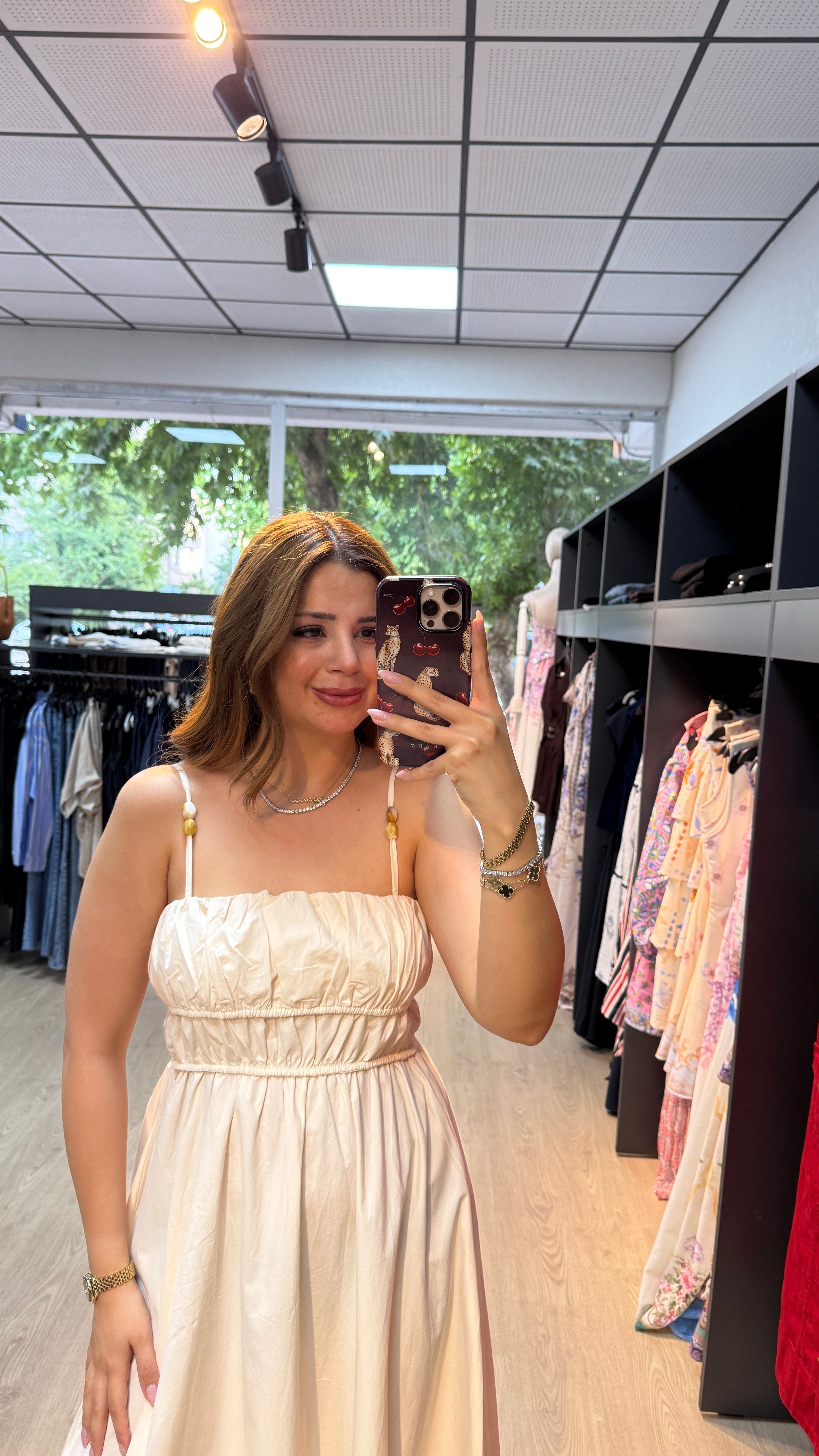 Boncuk Askı Detaylı Krem Elbise