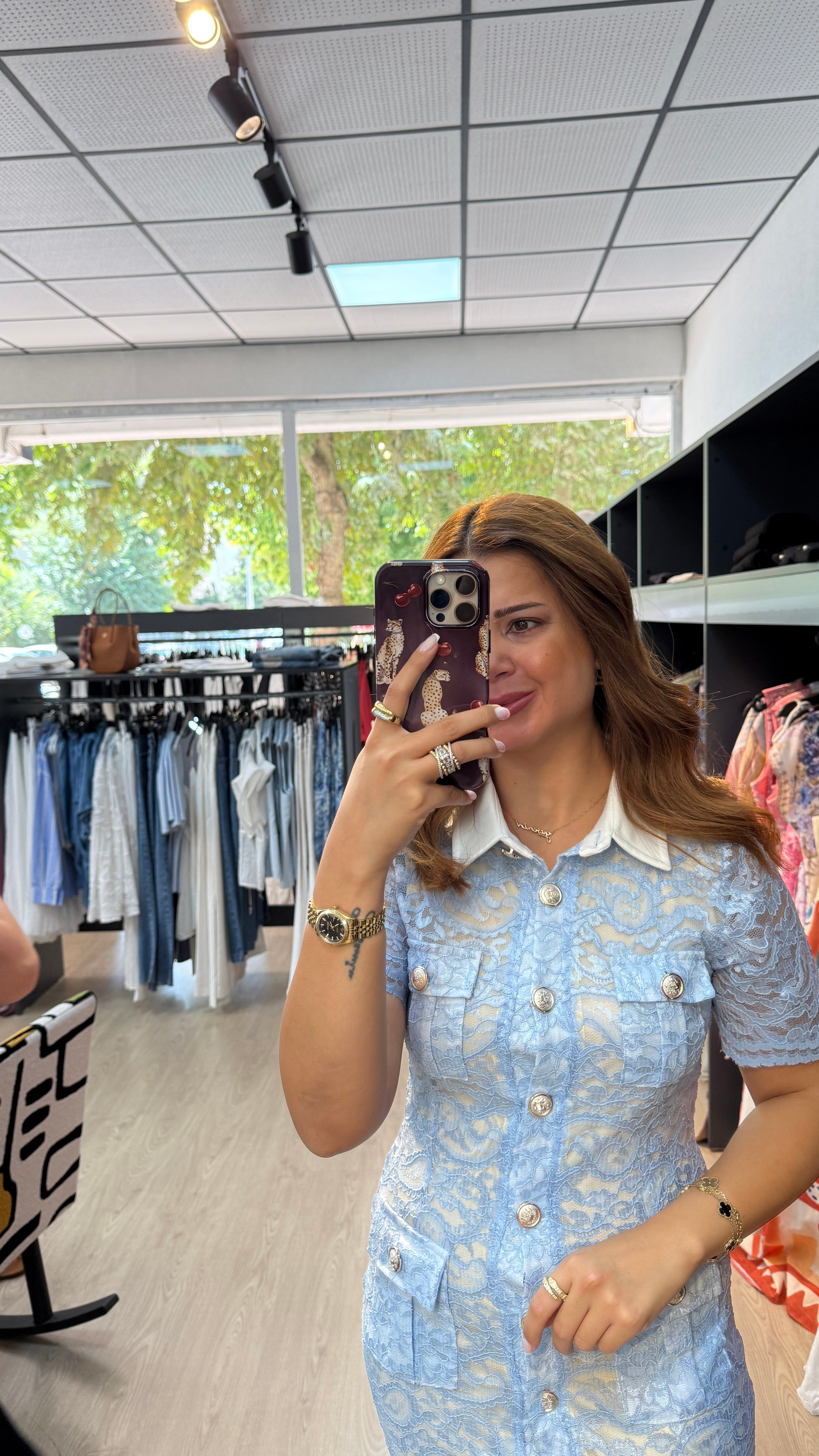 Dantel Detaylı Düğmeli Midi Boy Elbise