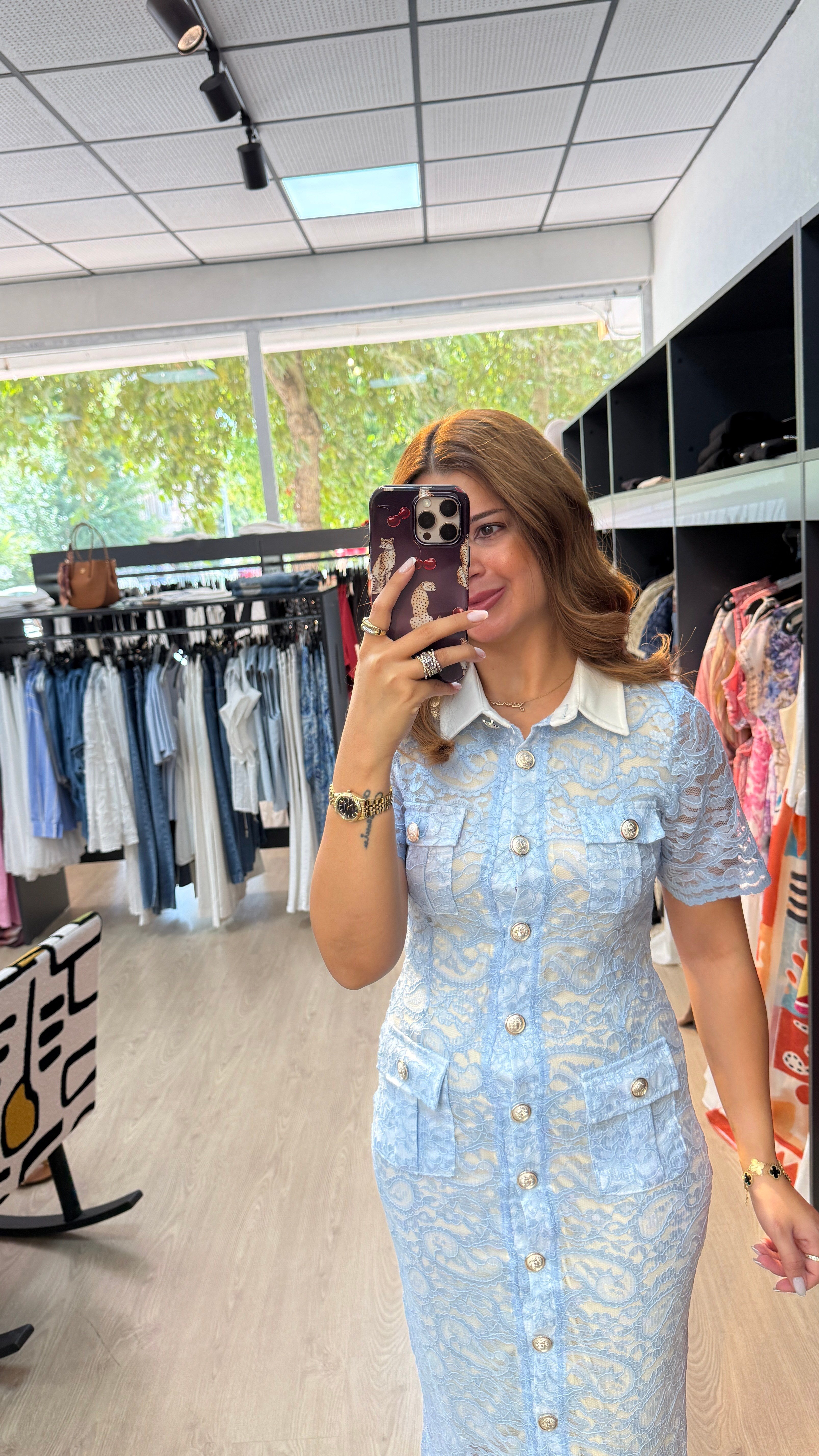 Dantel Detaylı Düğmeli Midi Boy Elbise