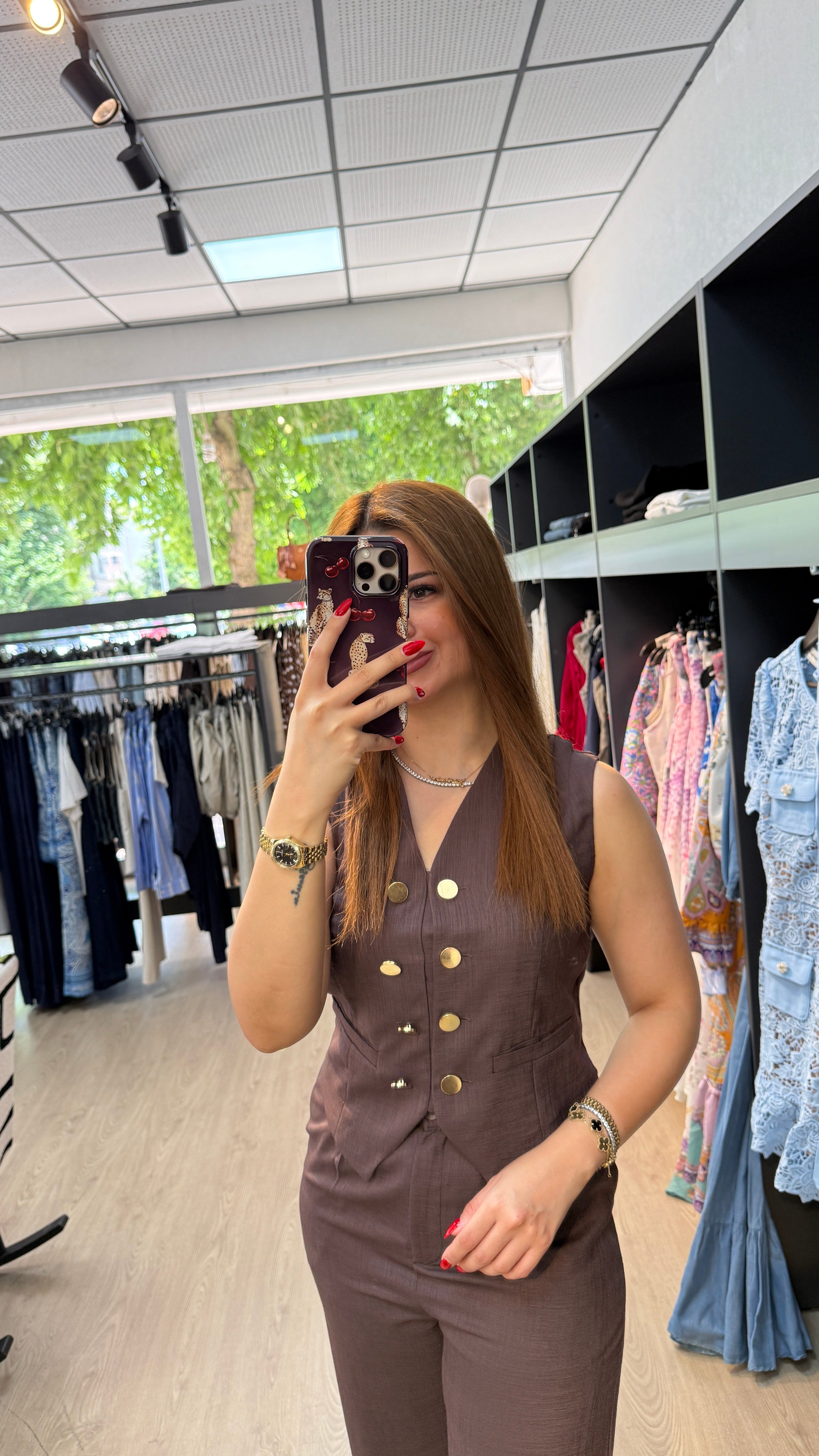 Gold Düğmeli Keten Takım