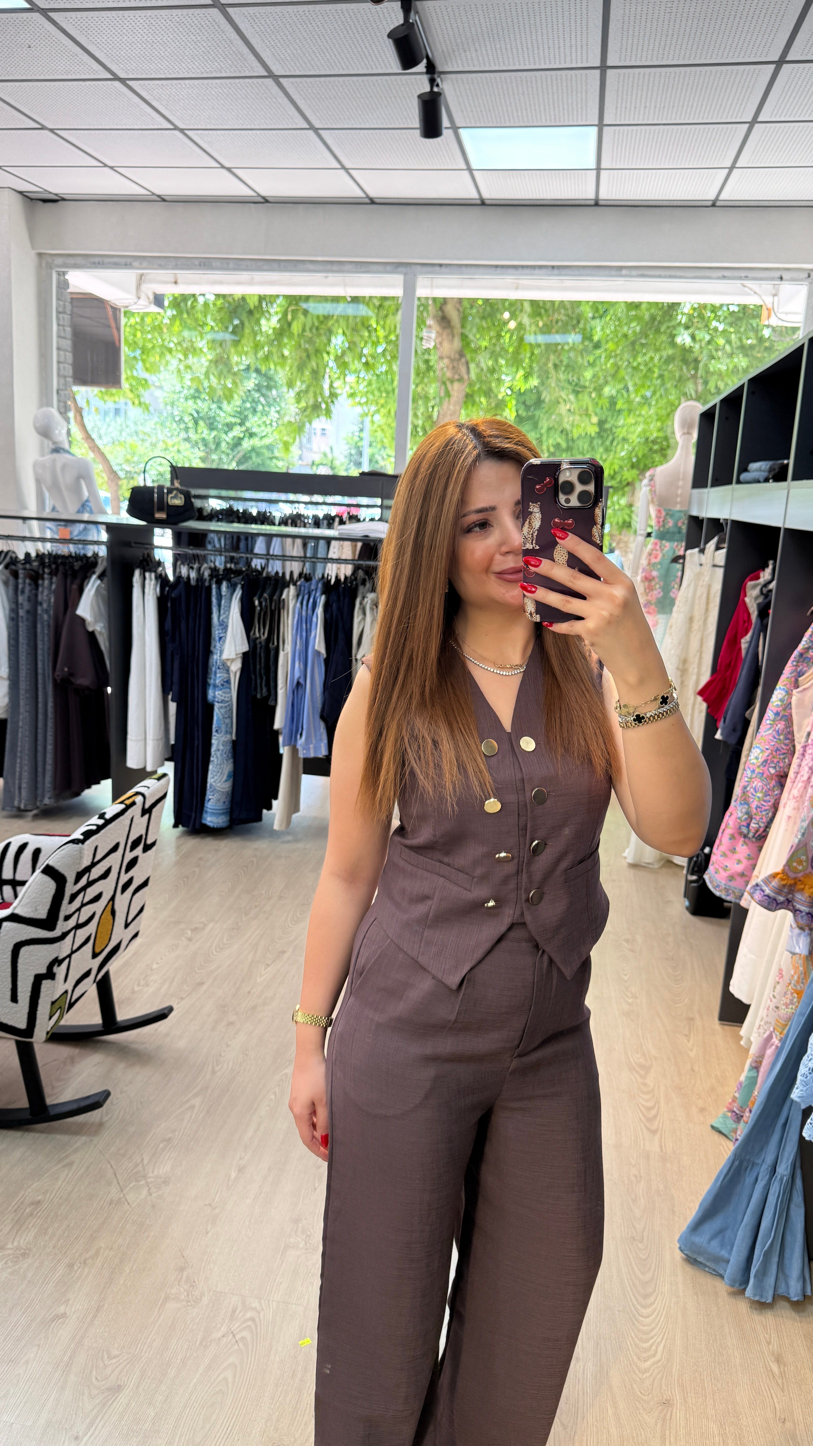 Gold Düğmeli Keten Takım