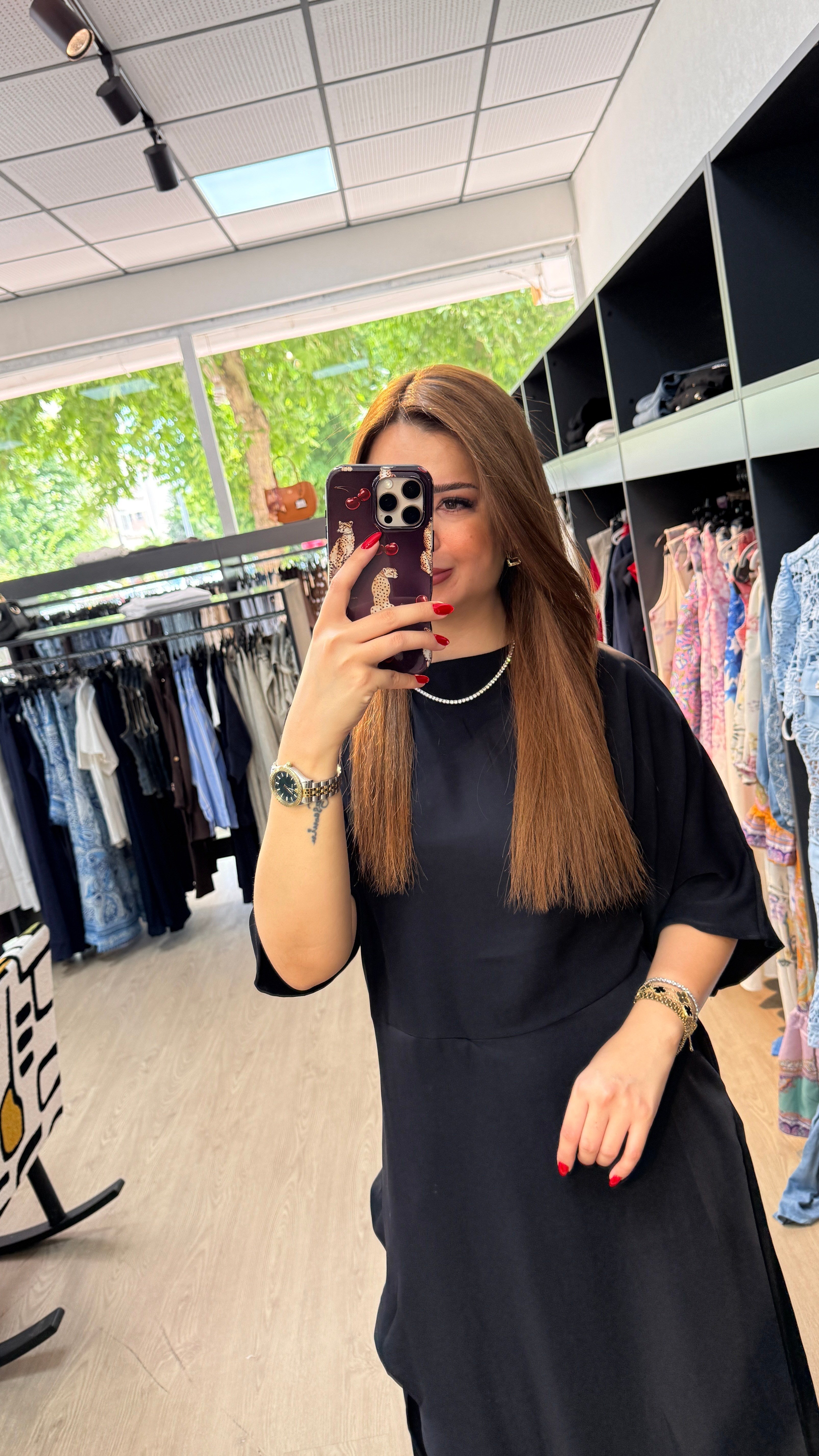 İçten Düğmeli Saten Elbise
