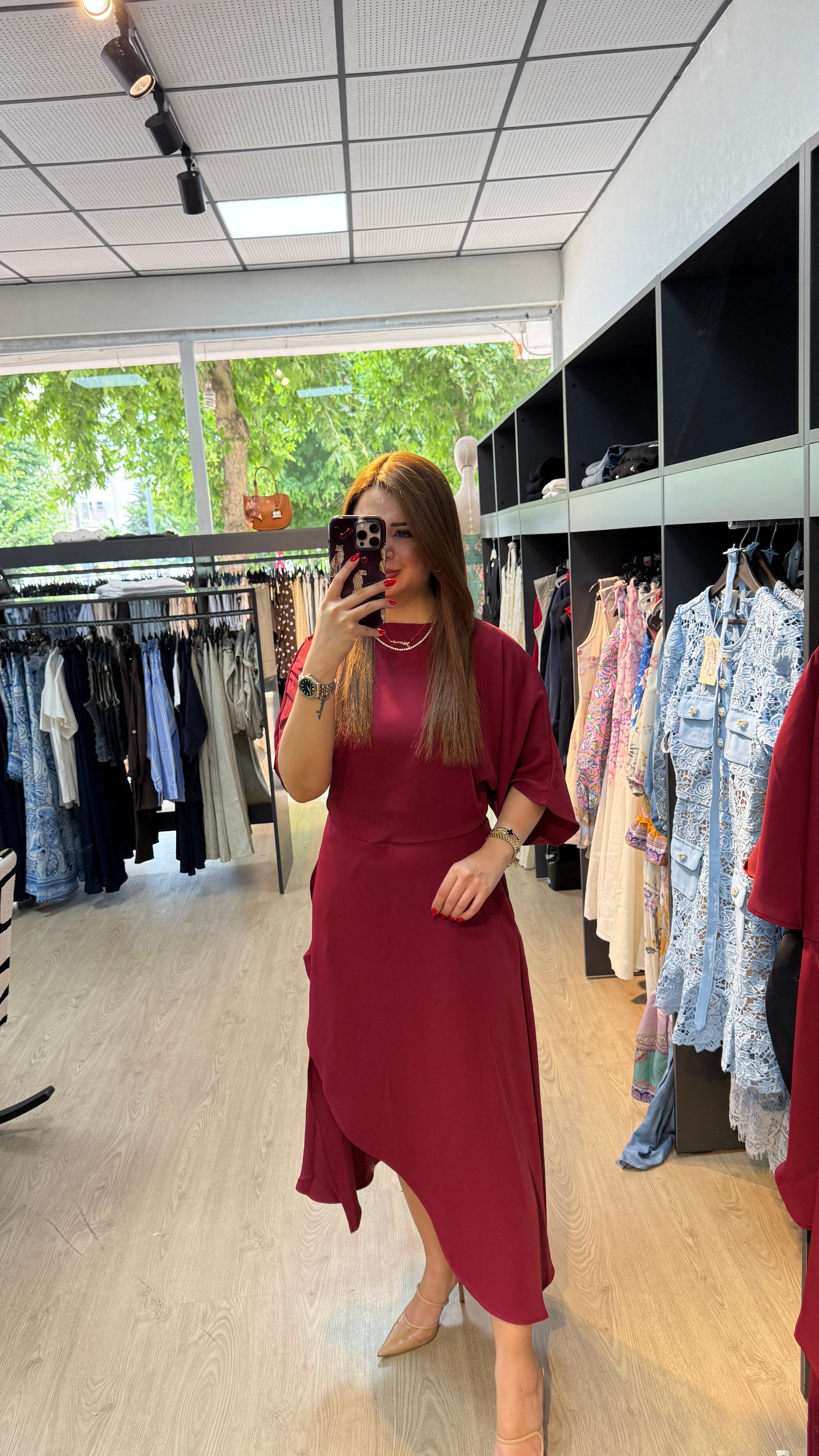 İçten Düğmeli Saten Elbise