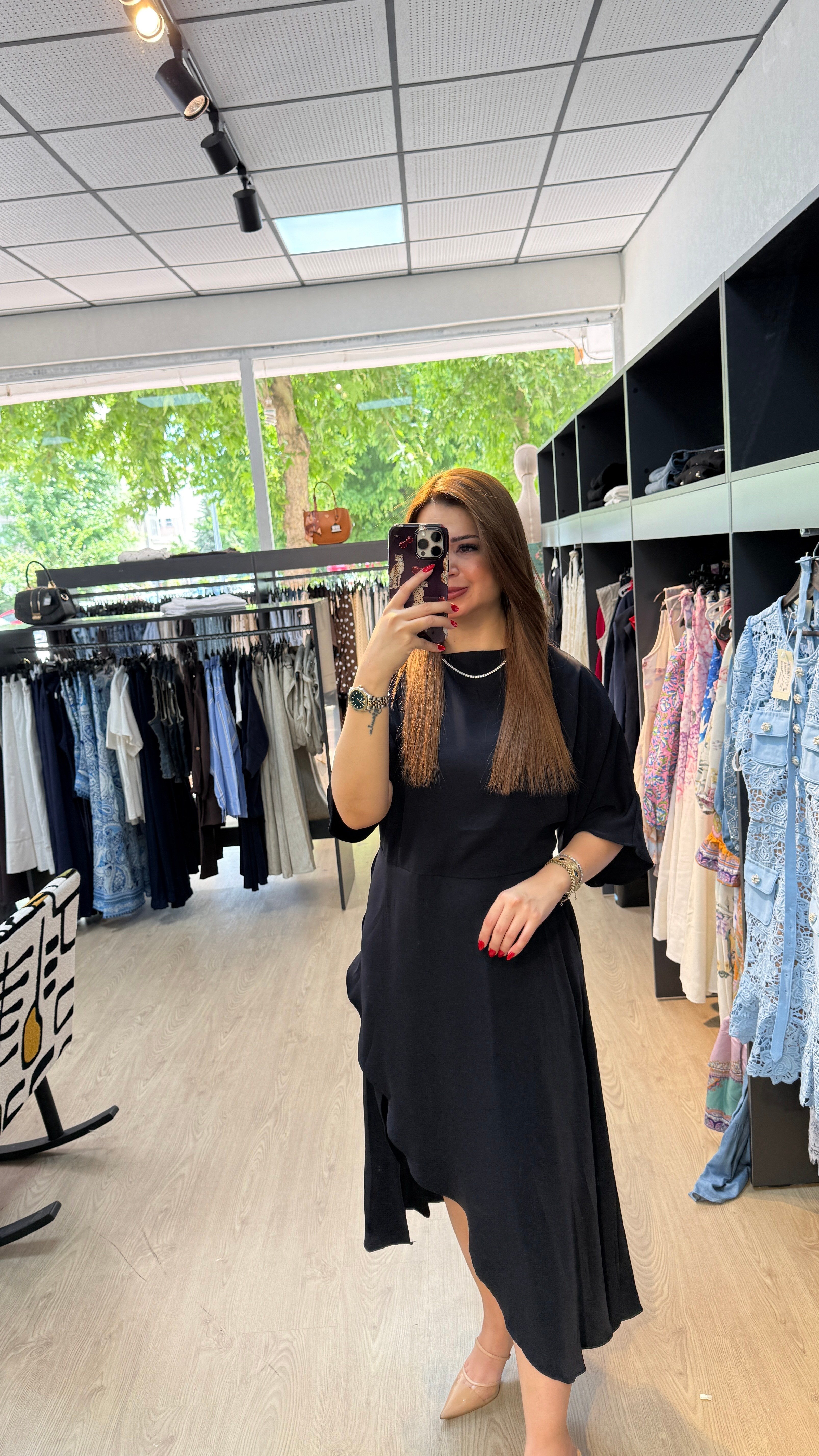 İçten Düğmeli Saten Elbise