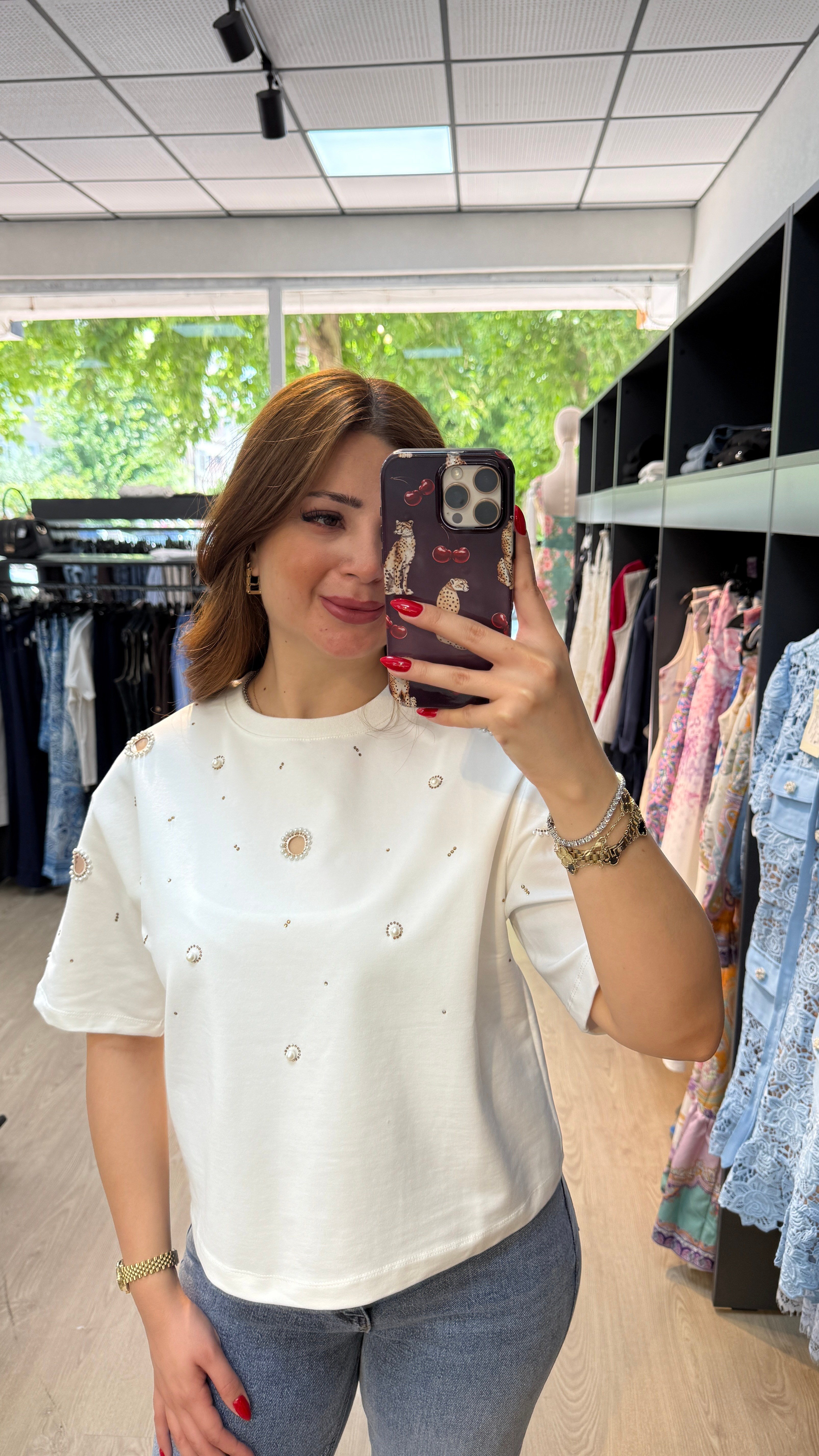 İnci ve Taş Detaylı Tişört