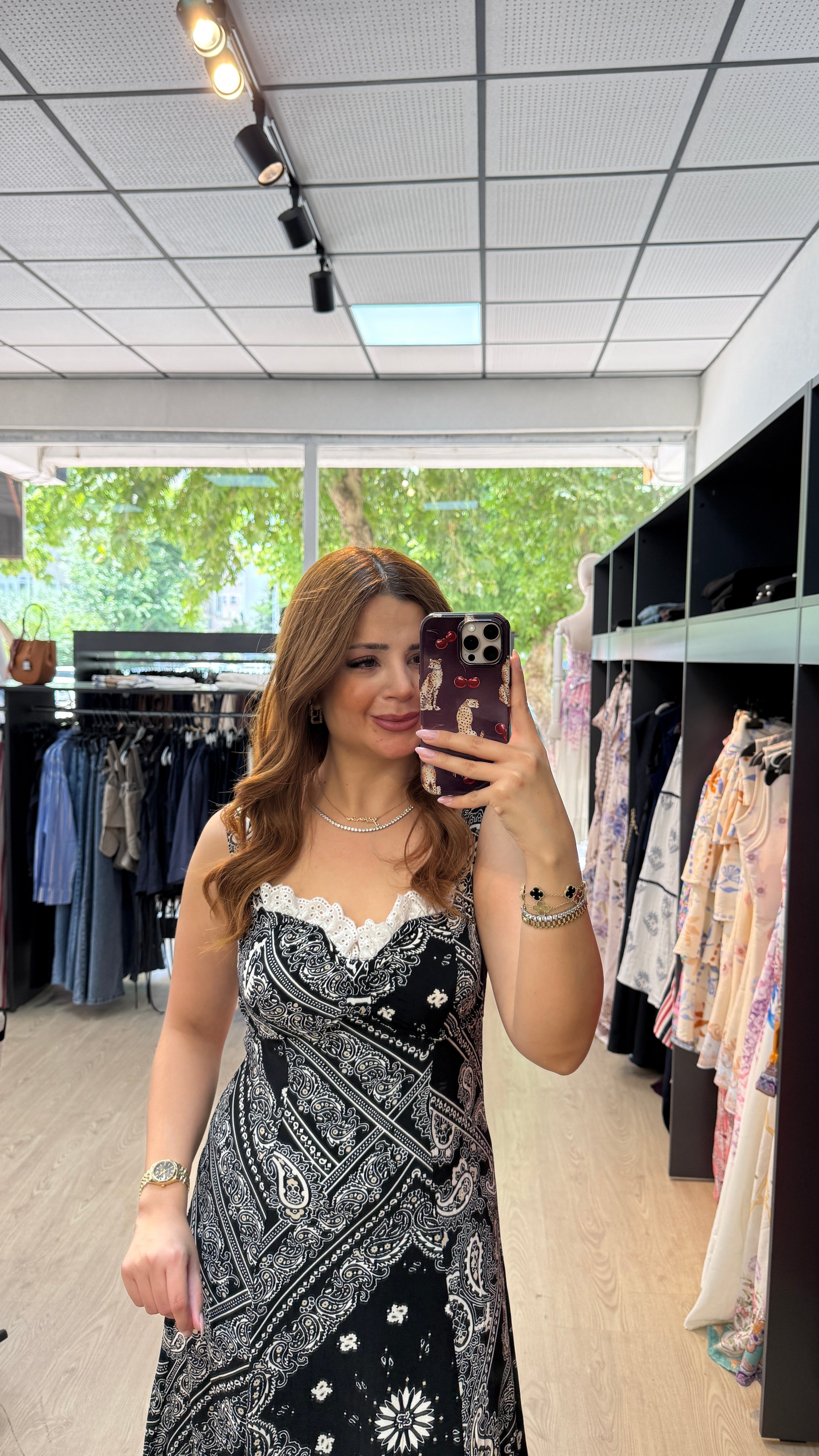 Kalp Yaka Dantel Detaylı Maxi Boy Elbise