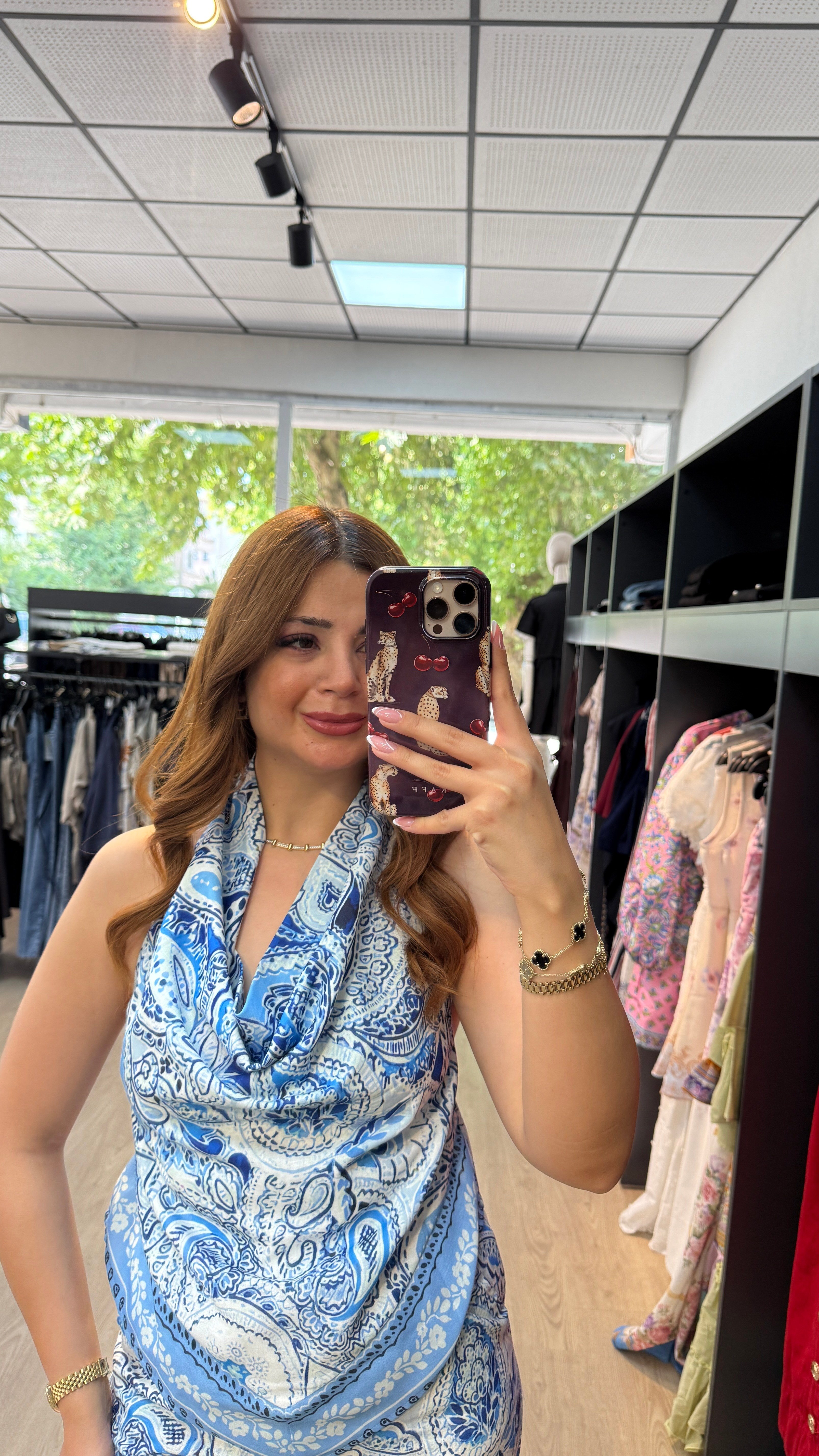 Mavi Desenli Boyundan Bağlamalı Takım