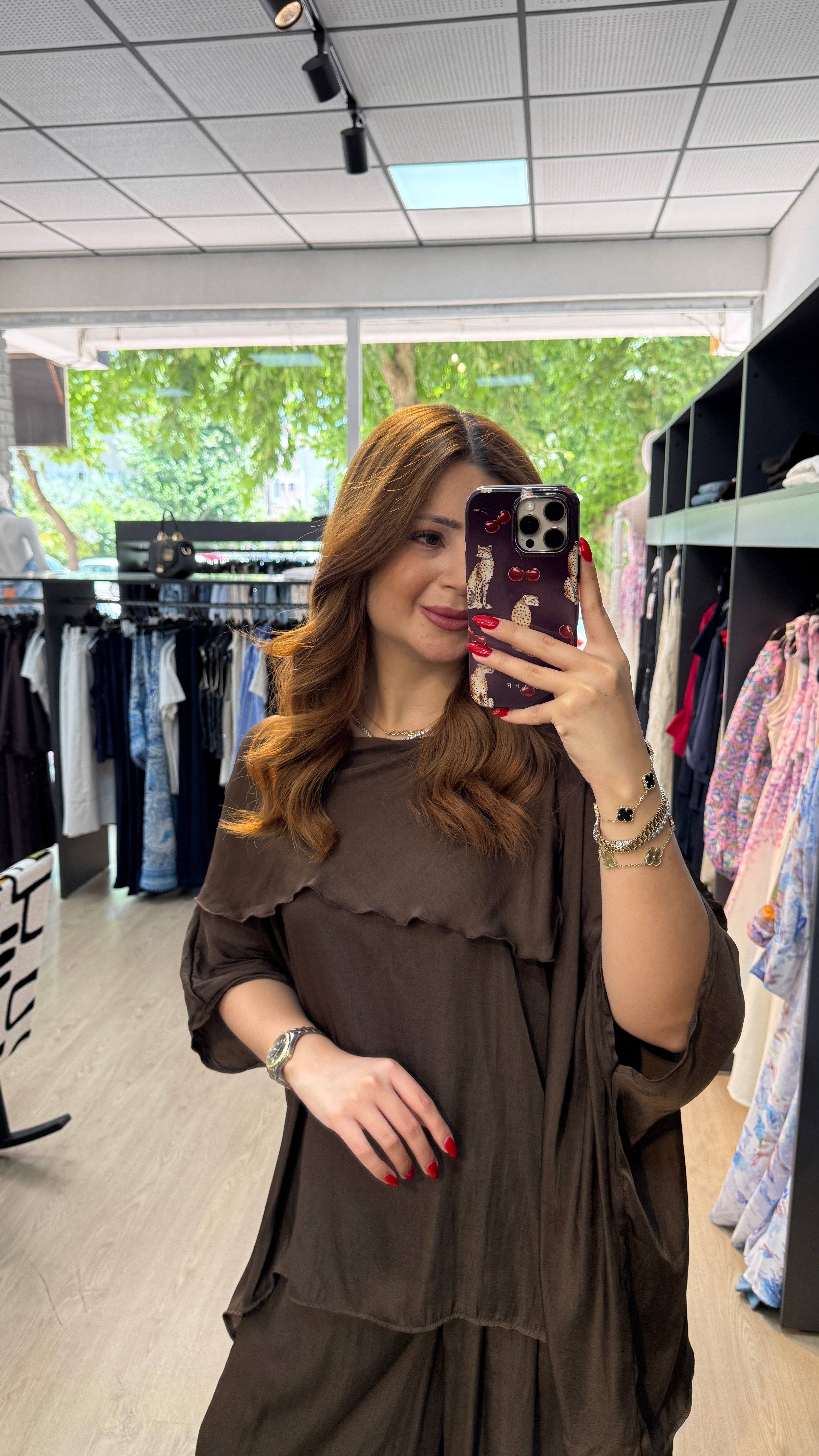 Saten Pelerinli Salaş Görünümlü Takım