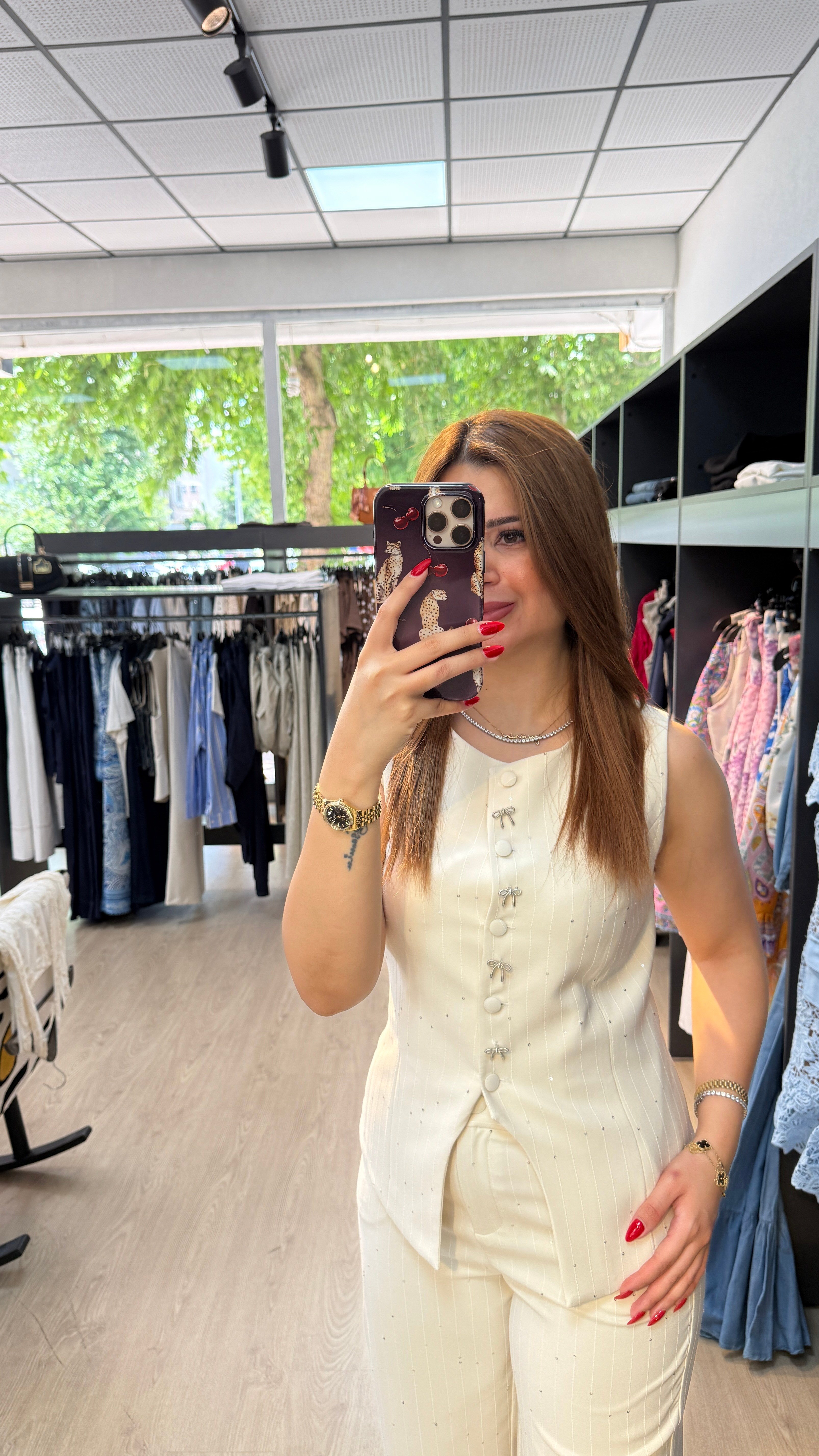 Taşlı Beyaz Kumaş Takım