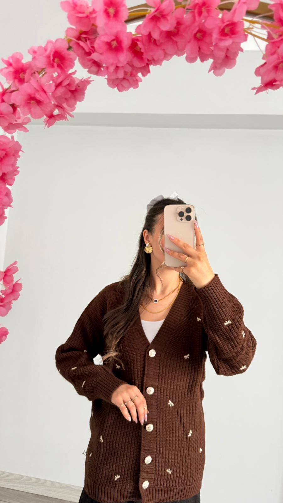 FİYONK DETAYLI HIRKA KAHVERENGİ