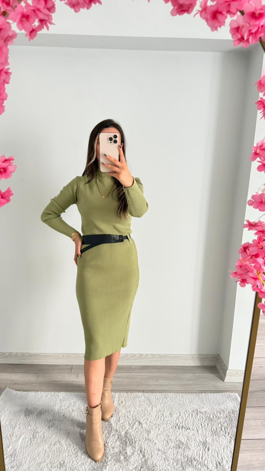 TRİKO ELBİSE YEŞİL