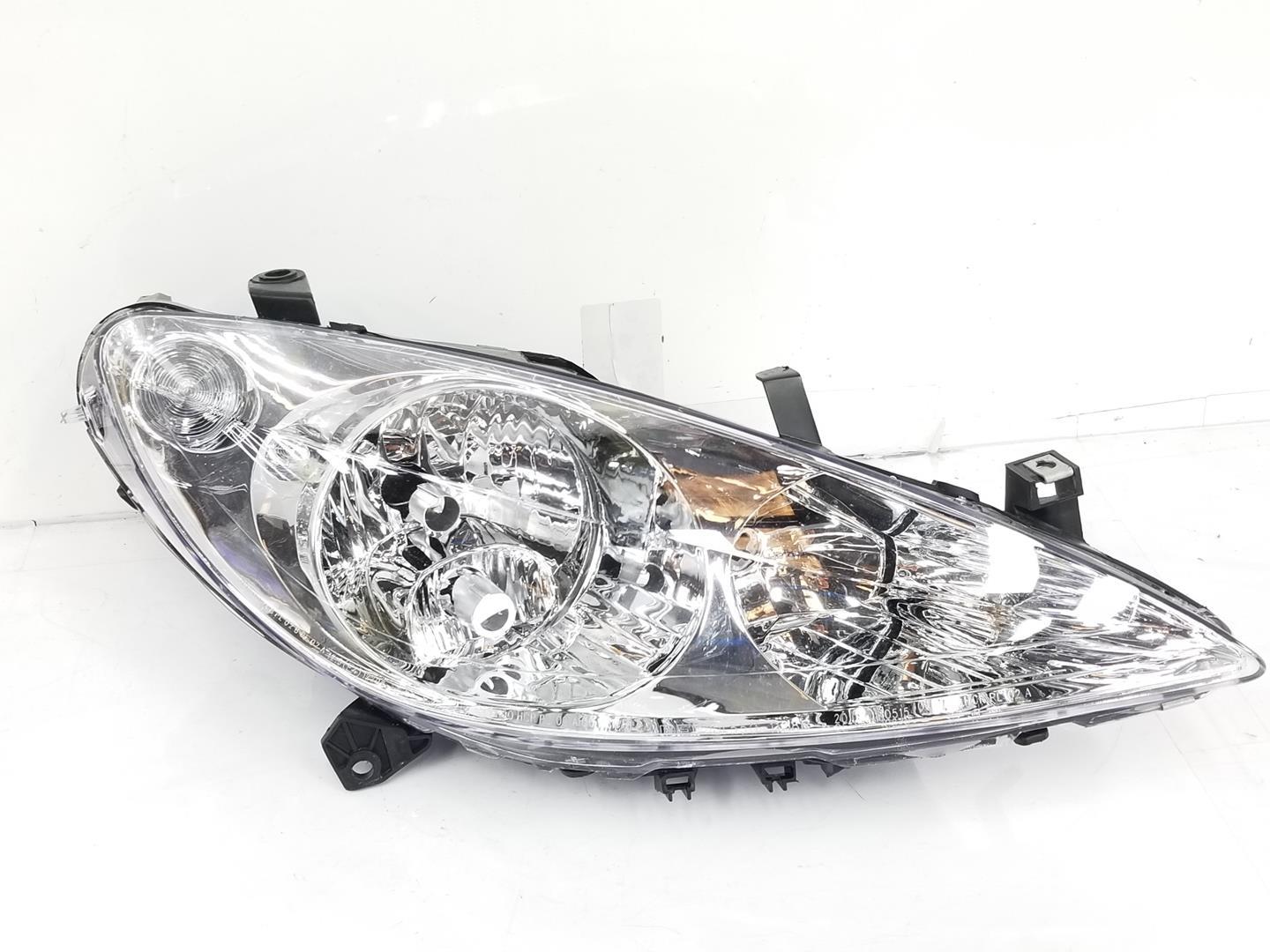 PEUGEOT 307 ÖN FAR SAĞ 2006-2008 (İTHAL) (6206.86)6206.86ithalPEUGEOT 307 ÖN FAR SAĞ 2006-2008 (İTHAL) (6206.86)