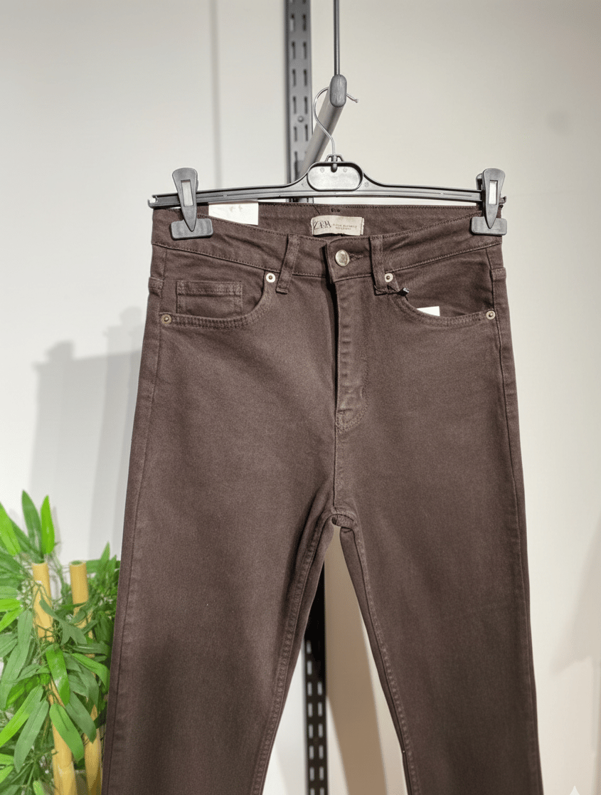 Kadın Koyu Kahve Klasik Kesim Jean Pantolon