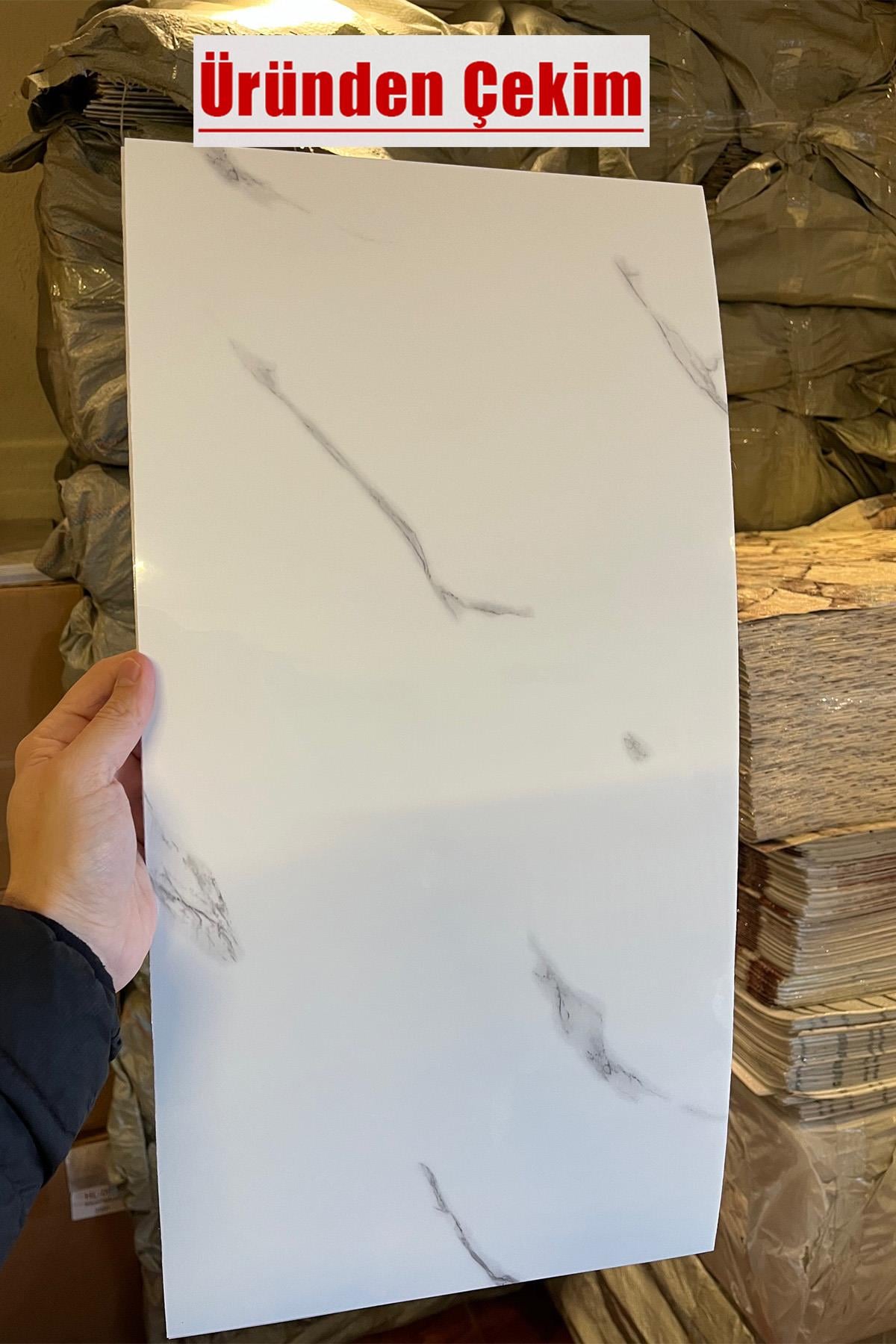 10 Adet, 30x60 Cm Beyaz Az Siyah Mermer Desenli Kendinden Yapışkanlı Banyo PVC Duvar Panel M1017