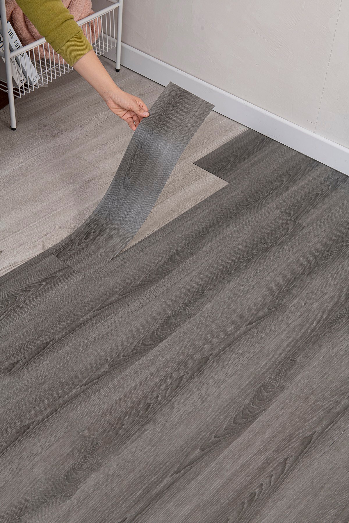 11 Adet, 60x15 Cm 1 m² Koyu Gri Tonlarında Esnek Yıkanabilir Kesilebilir Silinebilir Zemin Duvar Parke Yer Döşemesi Kendinden Yapışkanlı PVC Zemin Kaplaması -Z005