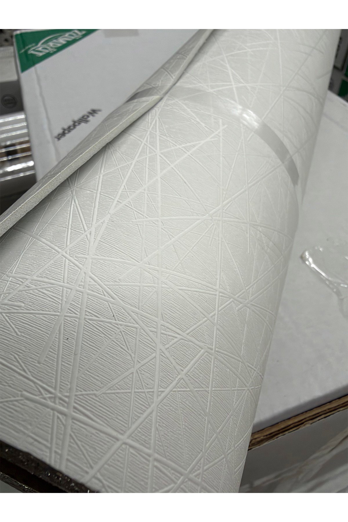 60x280 cm Kabartmalı Dokulu Beyaz Renk Tek Rulo Halinde Ek Yersiz Tek Parça XPE Isı Ses Yalıtım Kendinden Yapışkanlı Kendinden Desenli Dokulu Köpük Duvar Kağıdı-R-8001