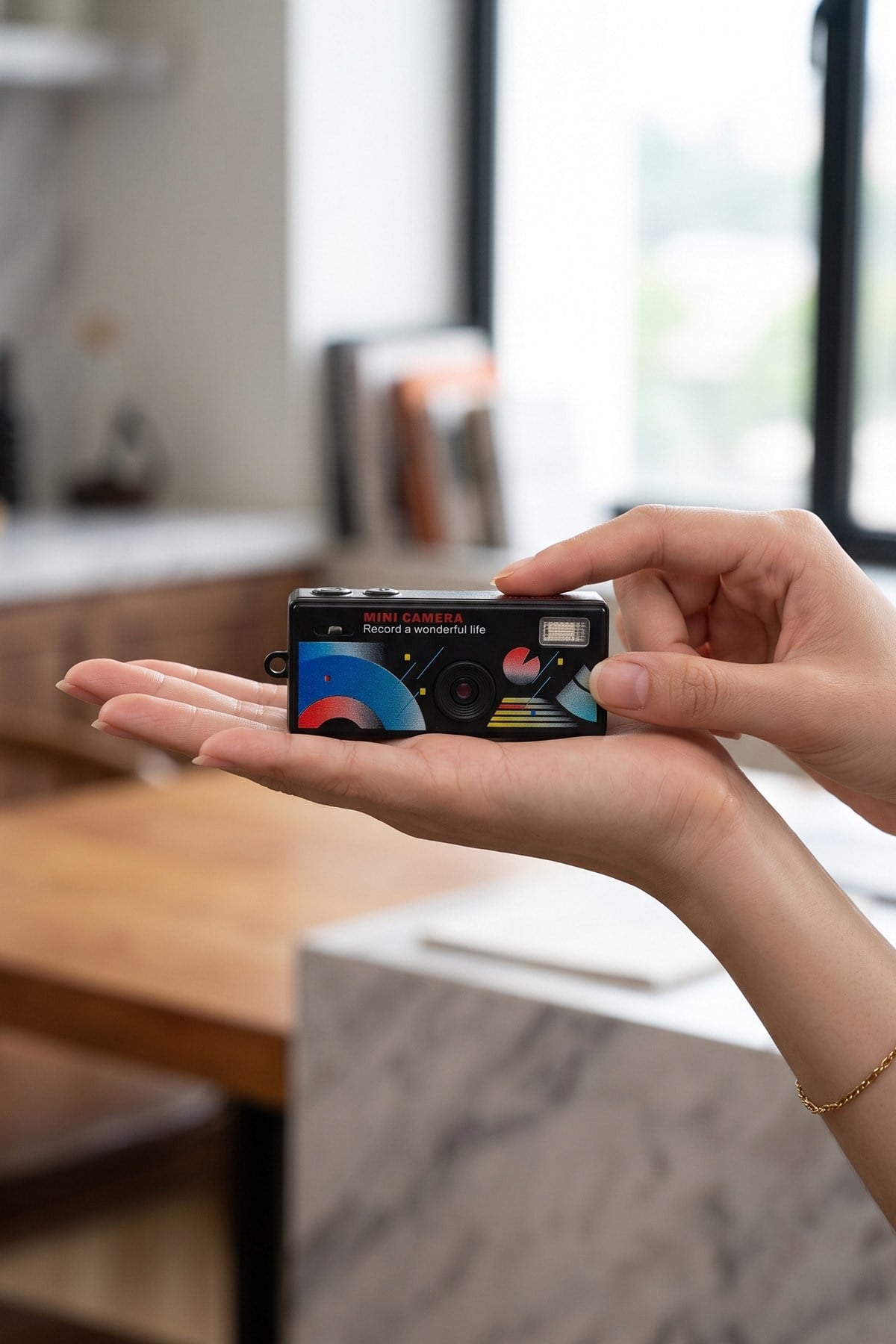 Joyplus Camera Mini Dijital Kamera Retro Tasarım Taşınabilir Video ve Fotoğraf Kamerası LK-030 