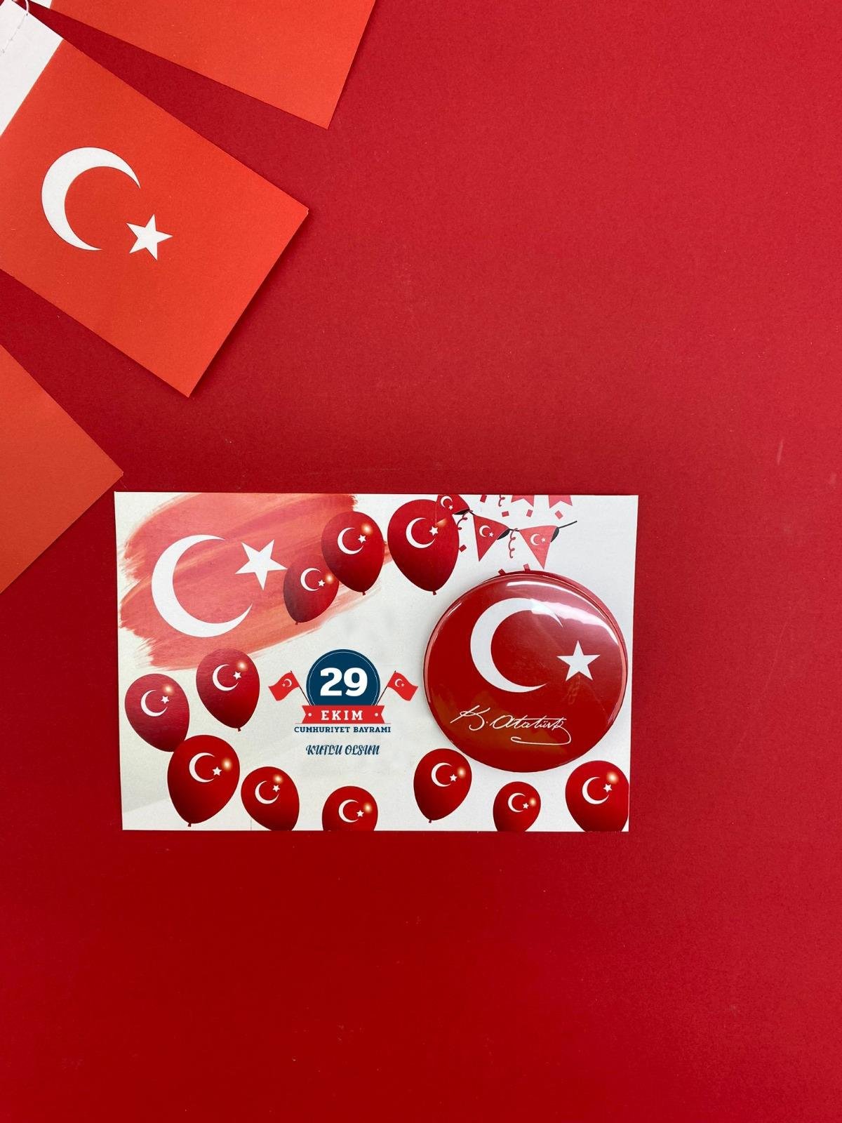 29-ekim-cumhuriyet-bayrami-hediye-roze-04a8a7.jpg
