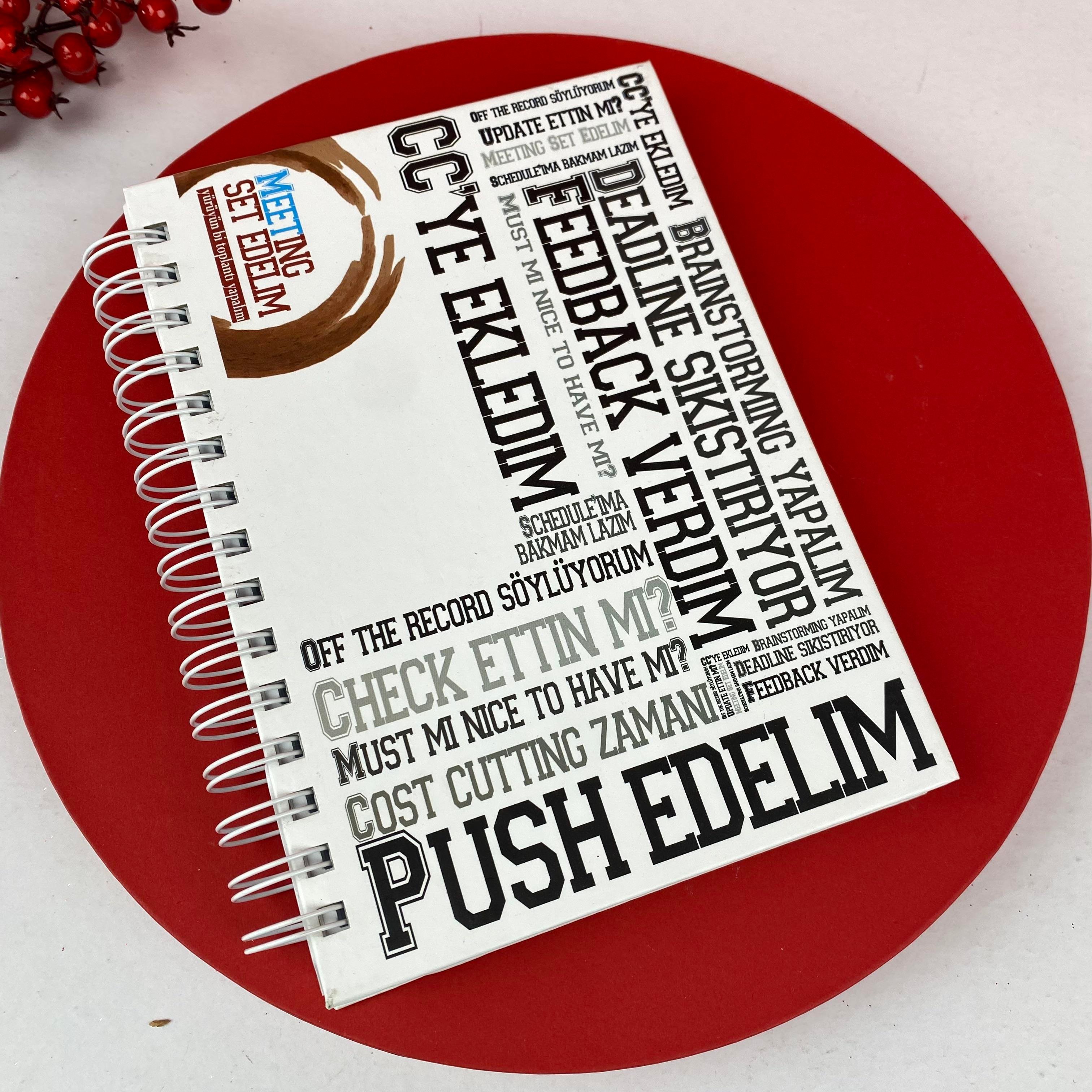 Beyaz Yakalı Defterli Powerbankli Hediye Kutusu