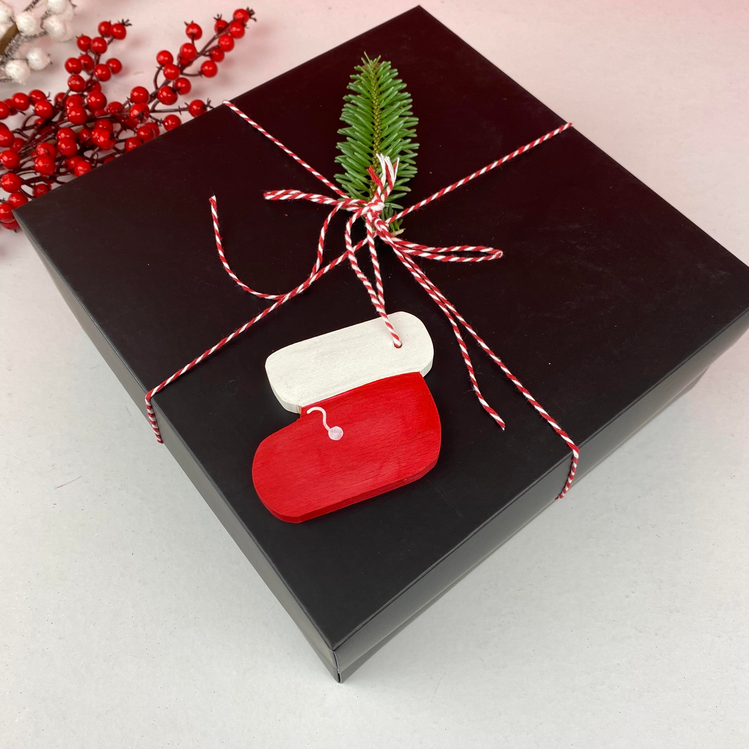 El Boyaması Ahşap Süslü Yılbaşı Boş Hediye Kutusu- Normal Karton Kutu