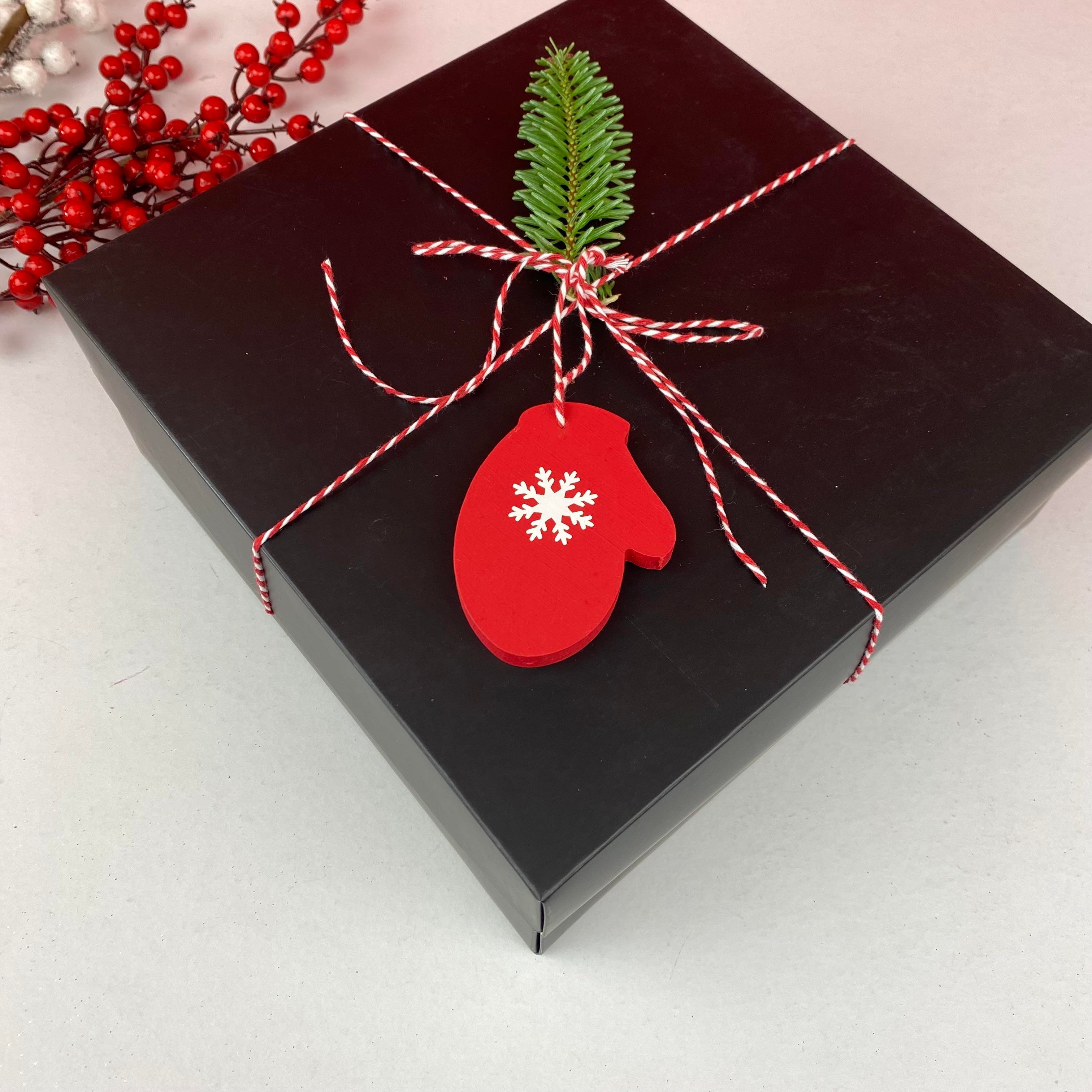 El Boyaması Ahşap Süslü Yılbaşı Boş Hediye Kutusu- Normal Karton Kutu