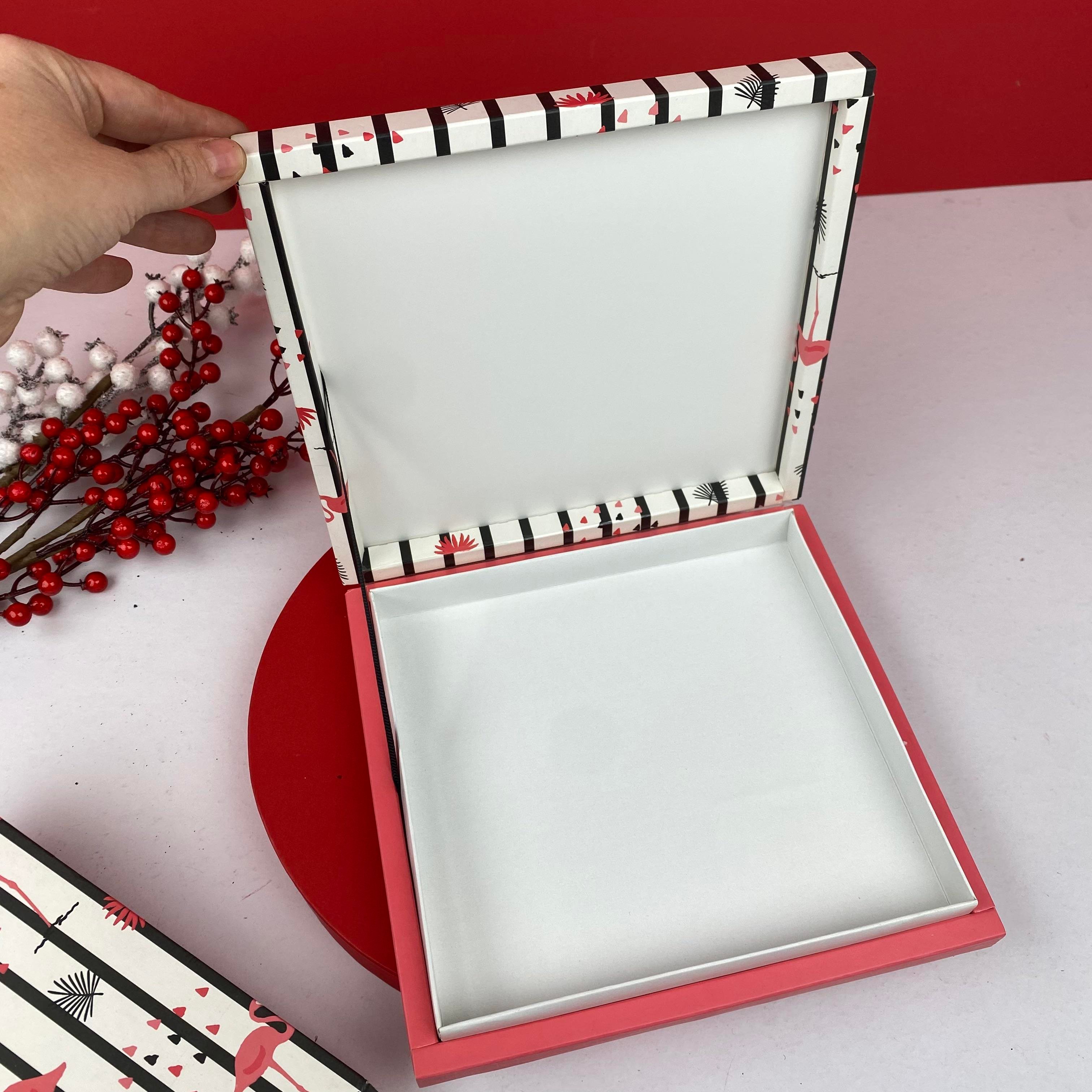 Flamingolu Boş Hediye Kutusu