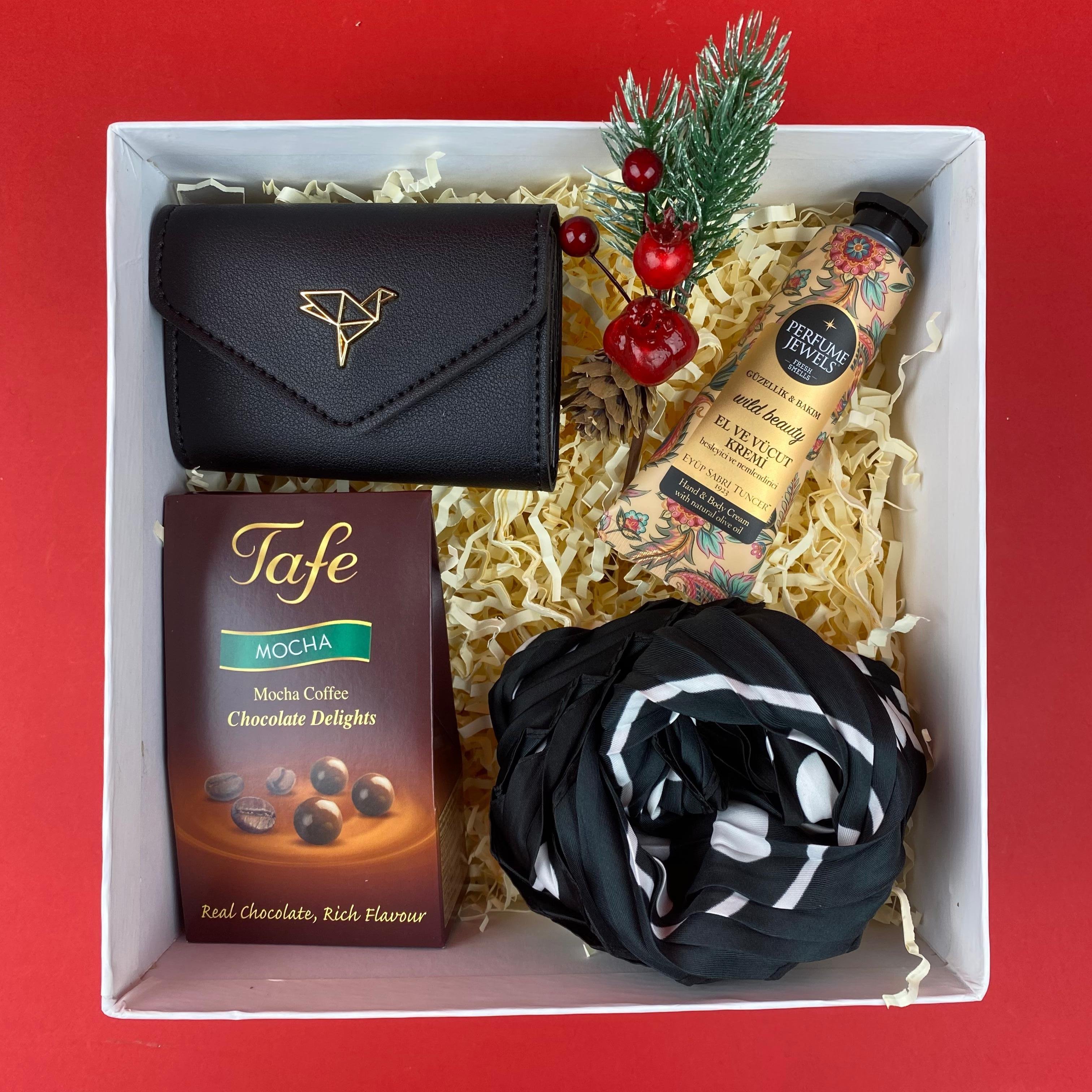 Heaven Kadın Yılbaşı Hediye Kutusu