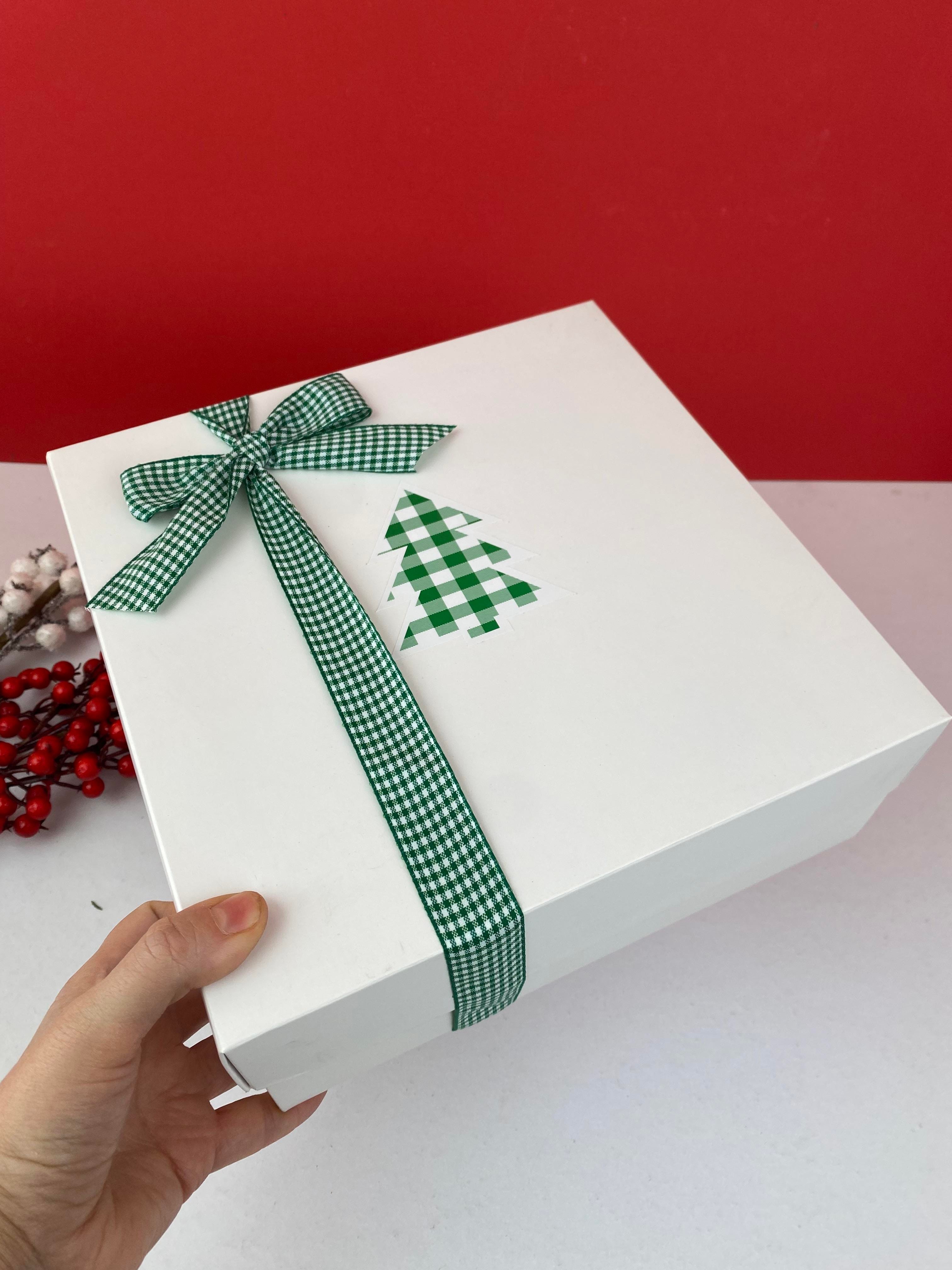 Işıklı Çam Ağaçlı Yeniyıl Boş Hediye Kutusu 