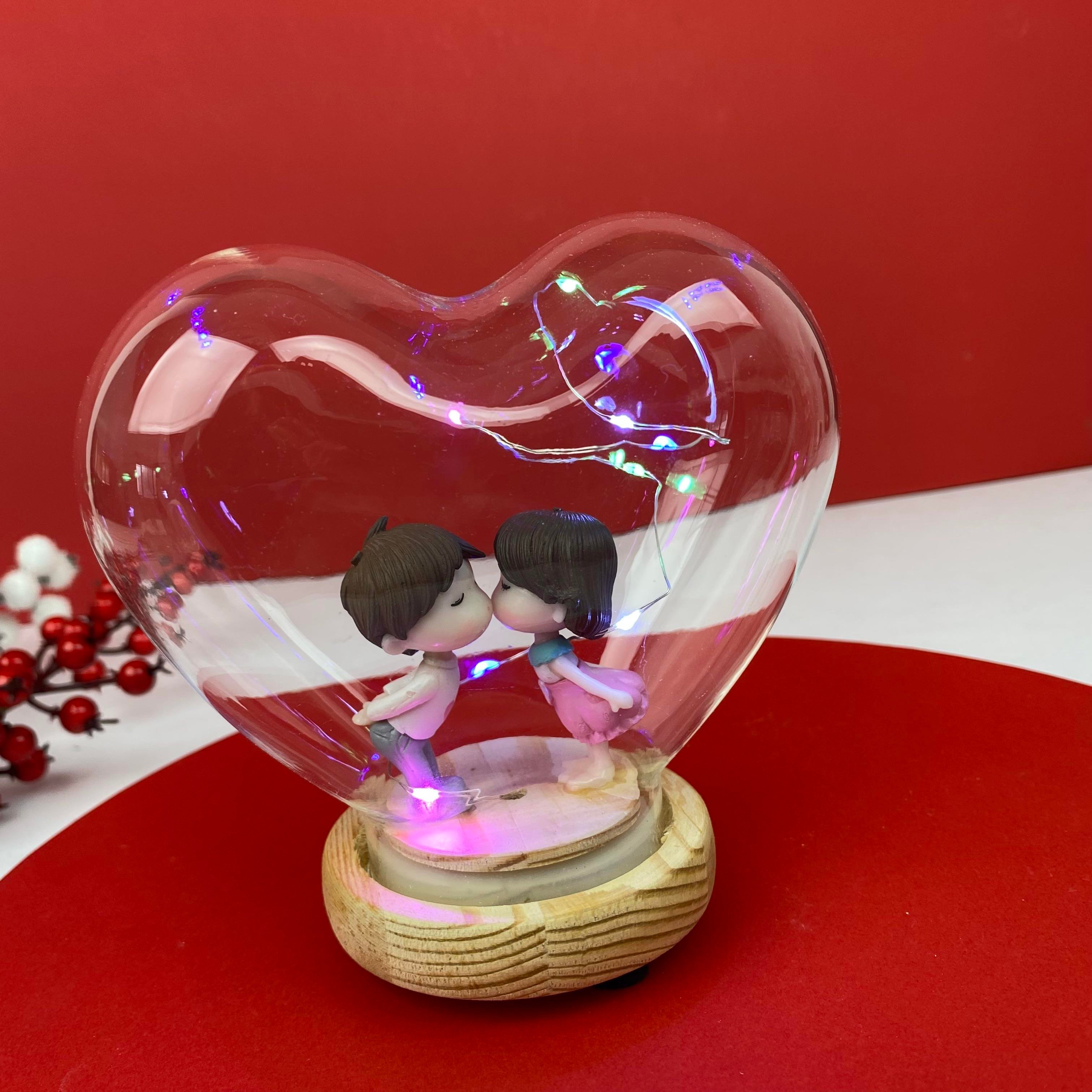 Işıklı Kalp Fanus Sevgililer Biblo