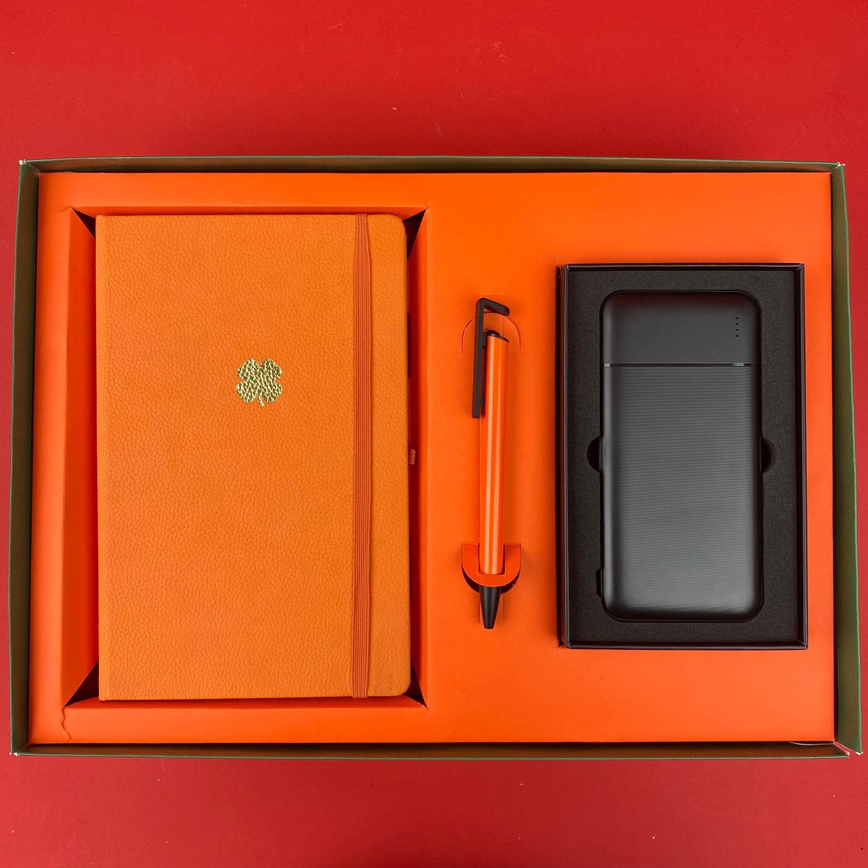 Kutulu VIP Defter Powerbank Kalem Hediye Seti