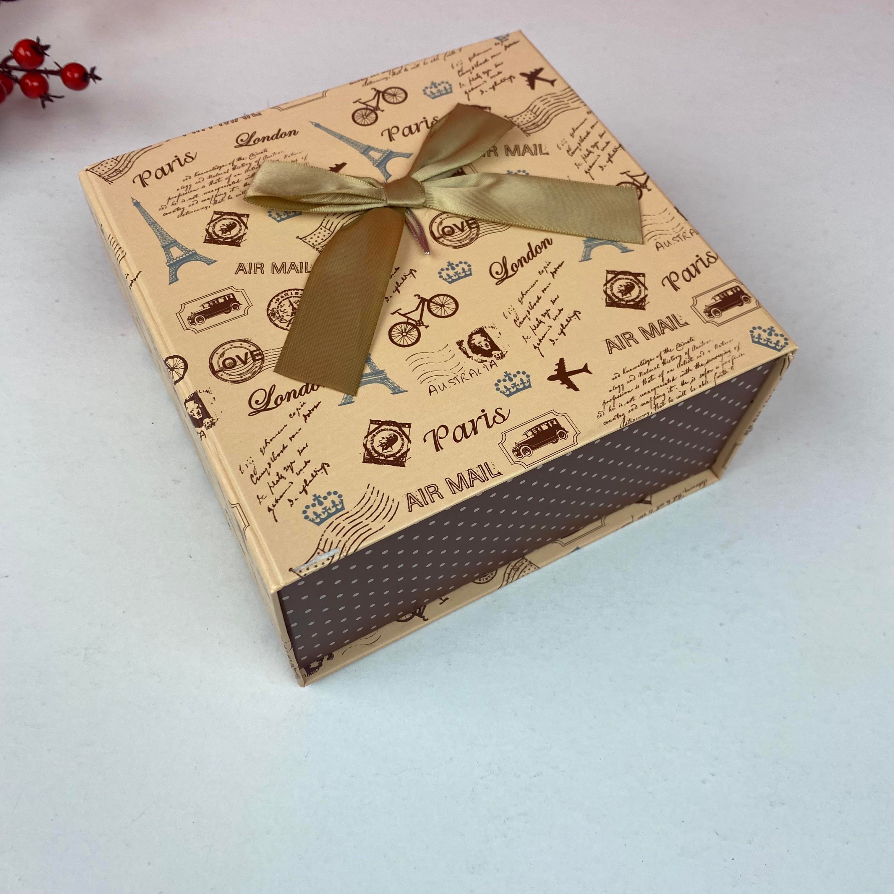 Little Stars Mıknatıslı Boş Hediye Kutusu