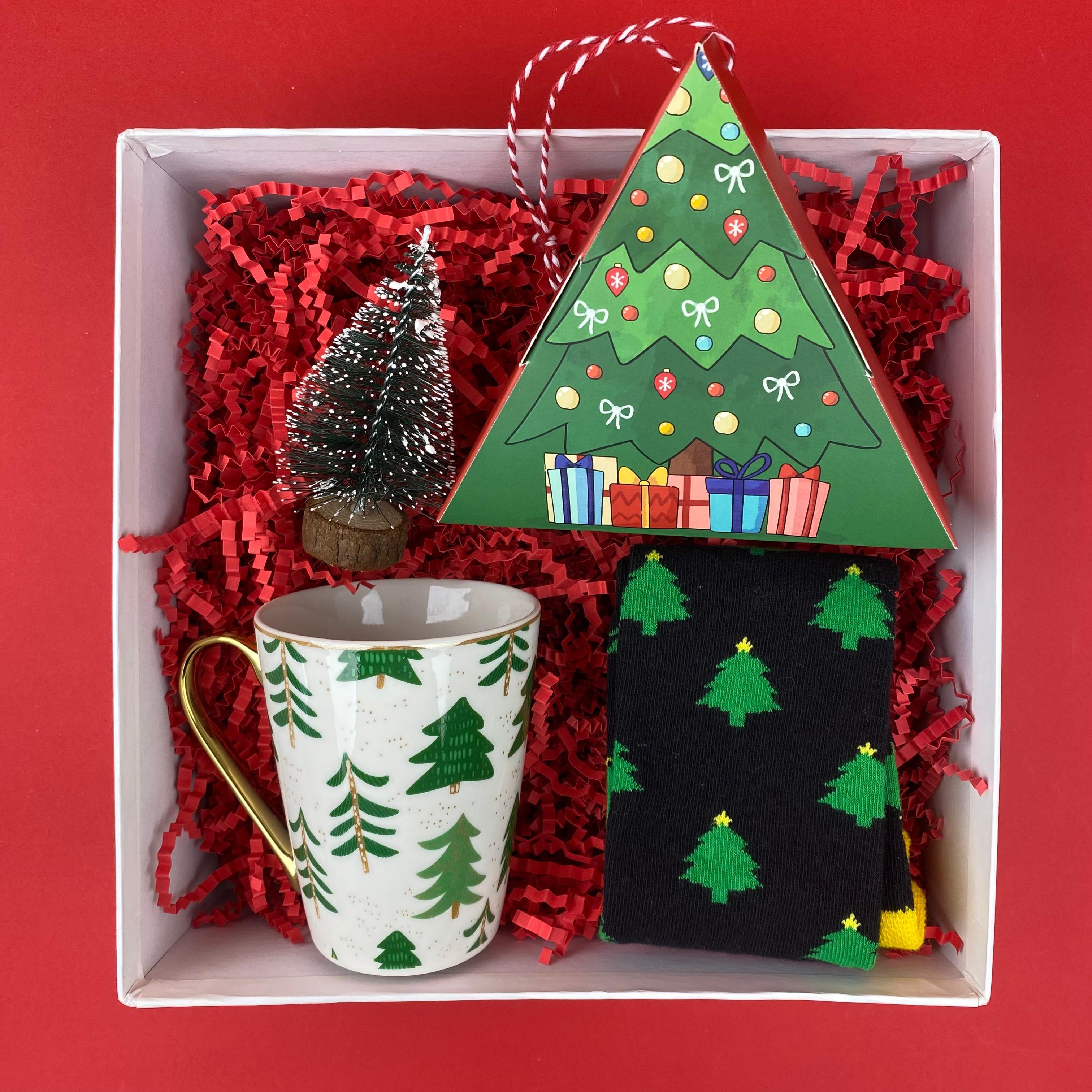 Merry Merry Çam Ağaçlı Yılbaşı Hediye Kutusu