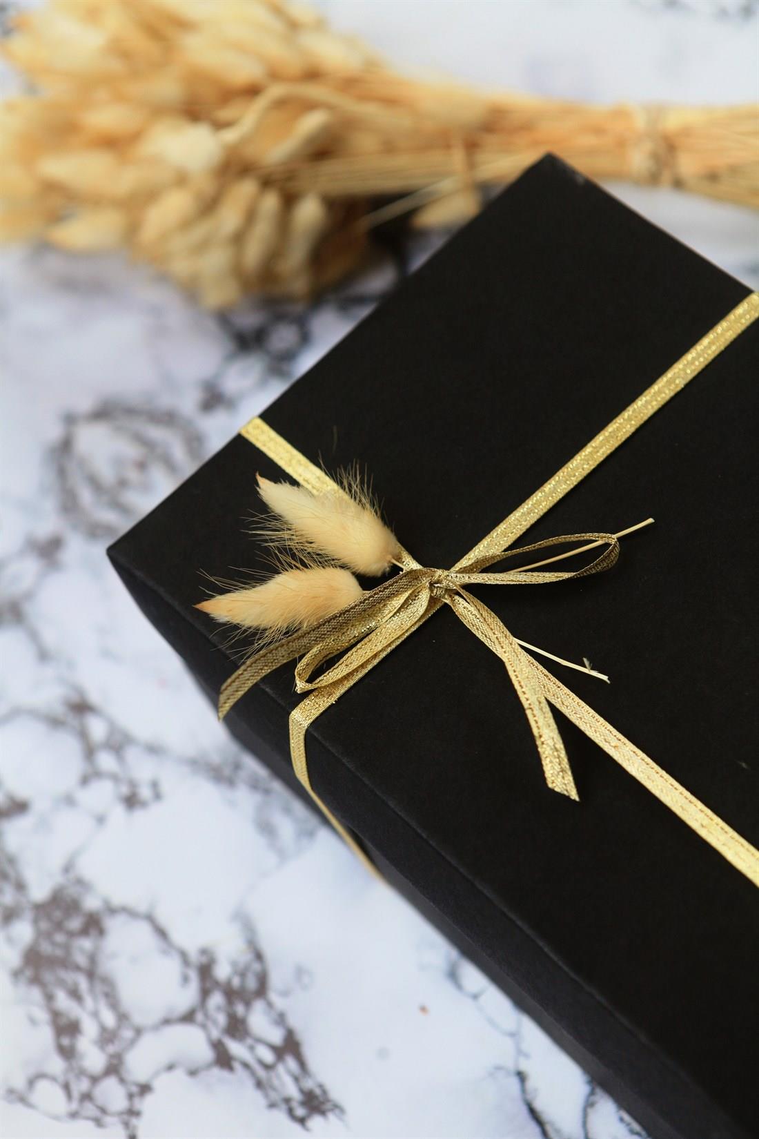 siyah-altin-harfli-bos-hediye-kutusu-7-8929.jpg