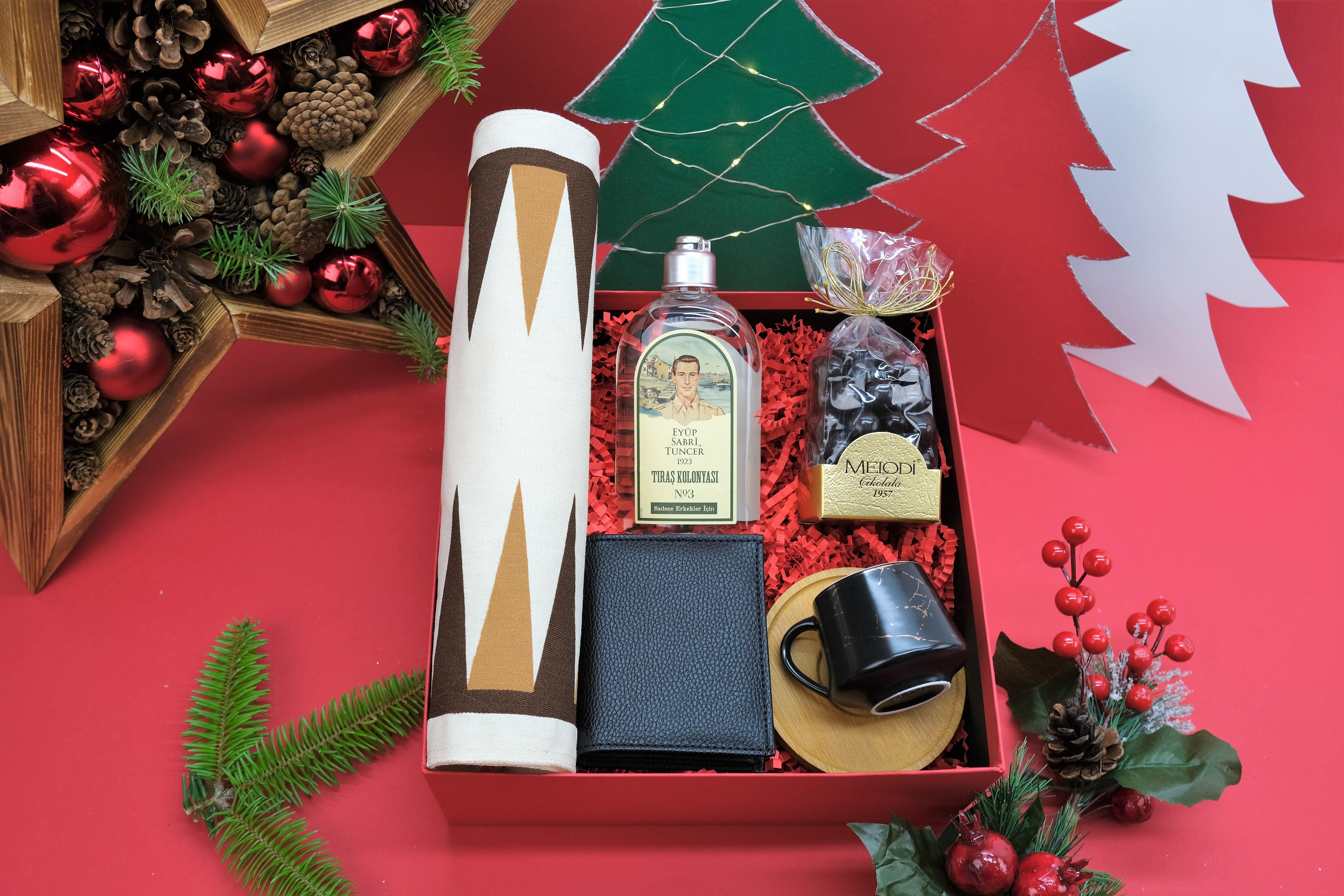 tavla-sever-yilbasi-hediye-kutusu-0983-4.jpg